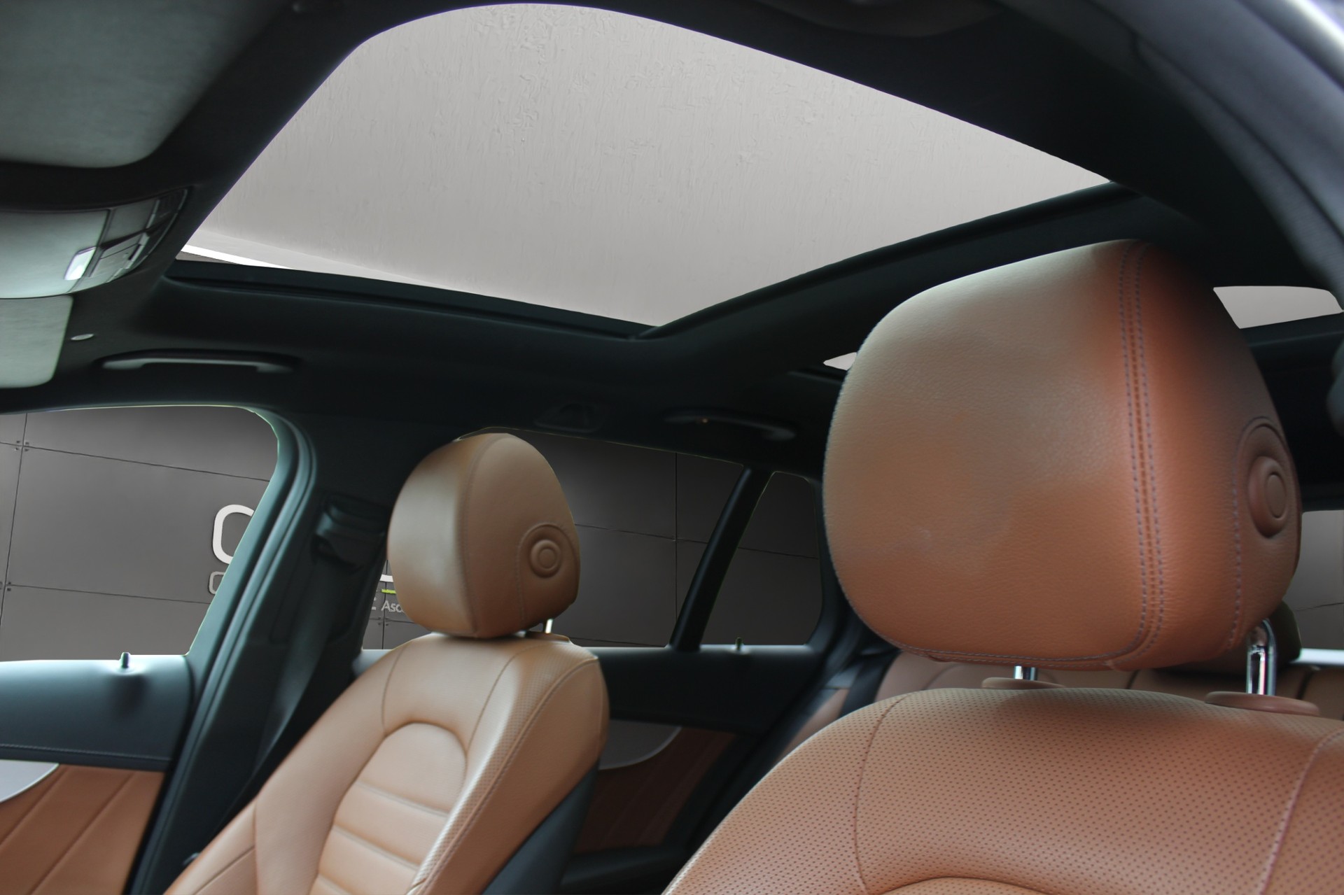 MERCEDES-BENZ C 300 d AMG Line 4matic Kombi-image-11