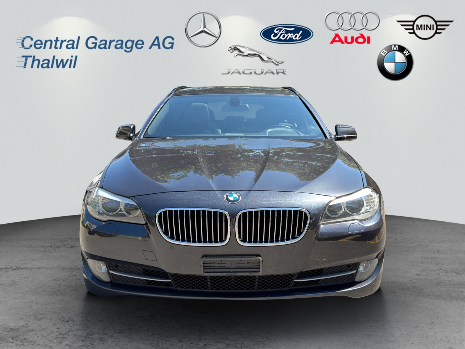 BMW 525d XDrive Touring-image-1