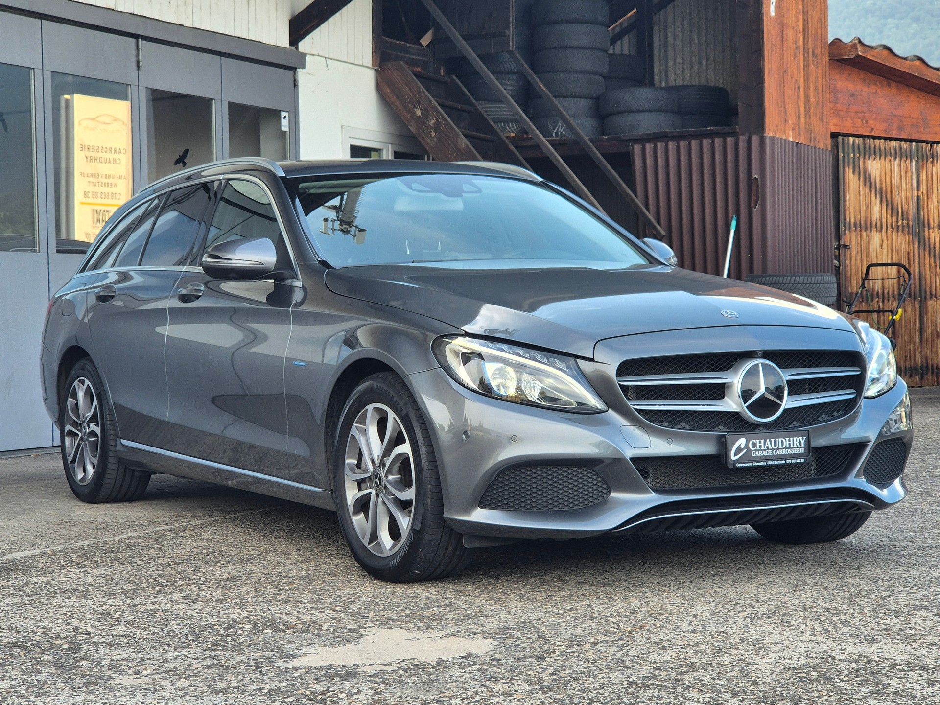 MERCEDES-BENZ C 350 e Avantgarde 7G-Tronic-showroom-element-3