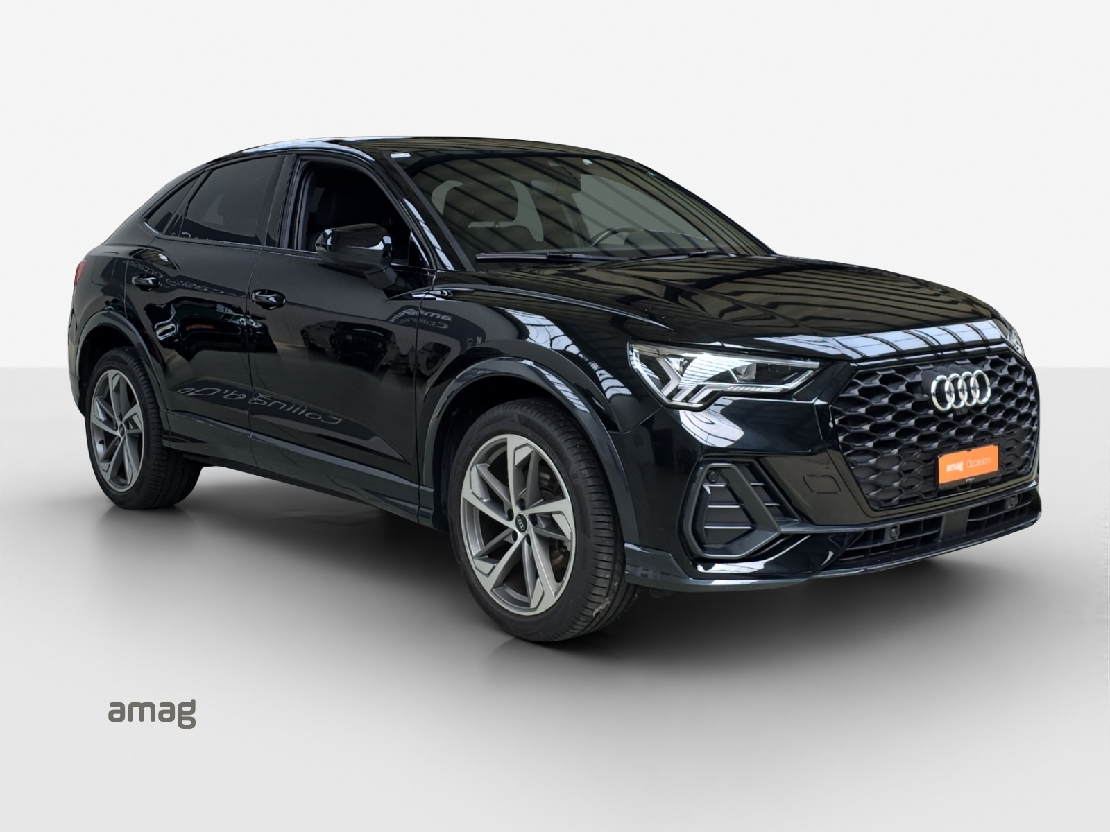AUDI Q3 Sportback 35 TFSI Attraction S-tronic-image-5