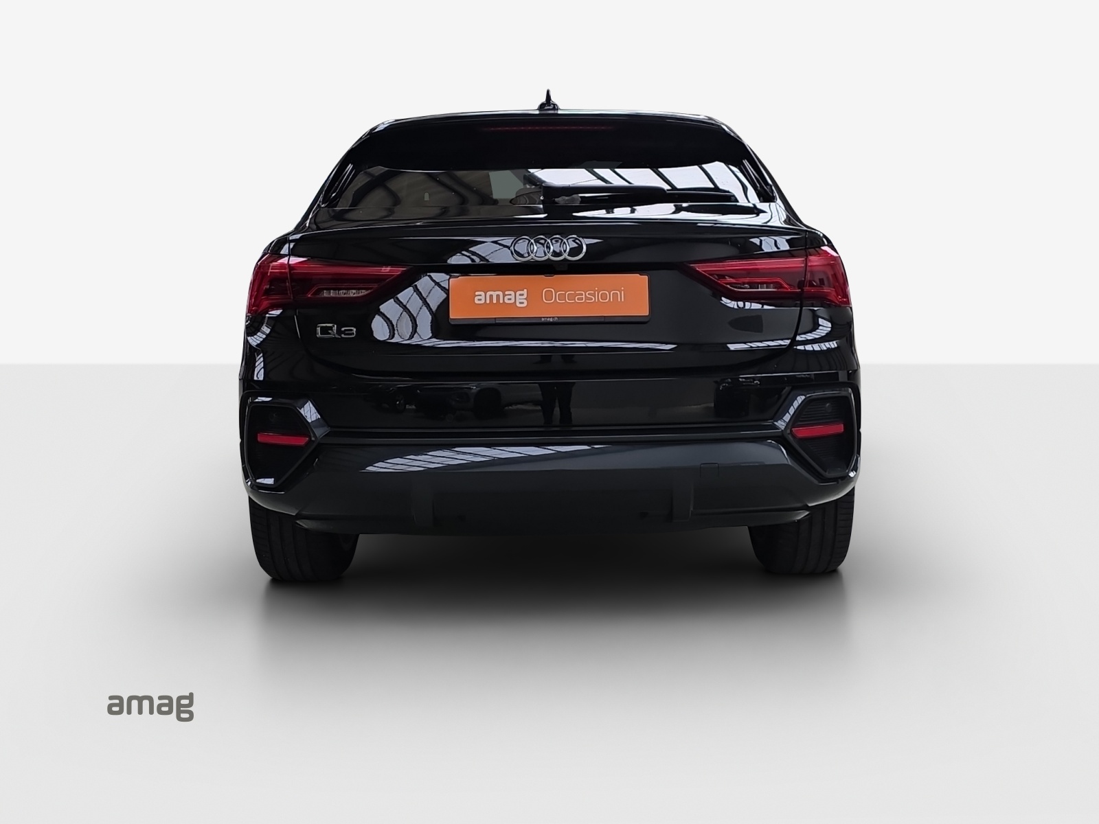 AUDI Q3 Sportback 35 TFSI Attraction S-tronic-showroom-element-3