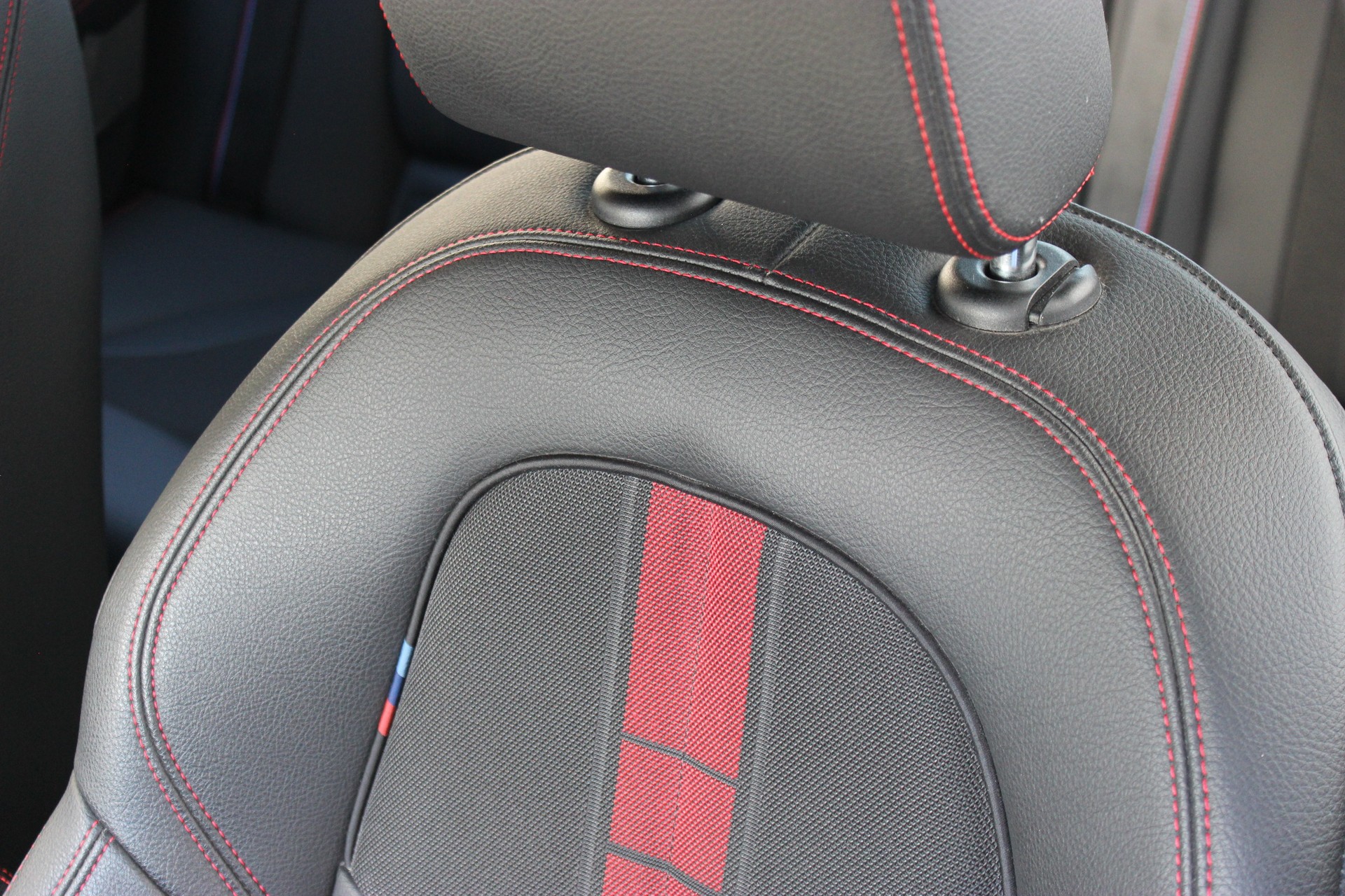 BMW 128ti-image-27