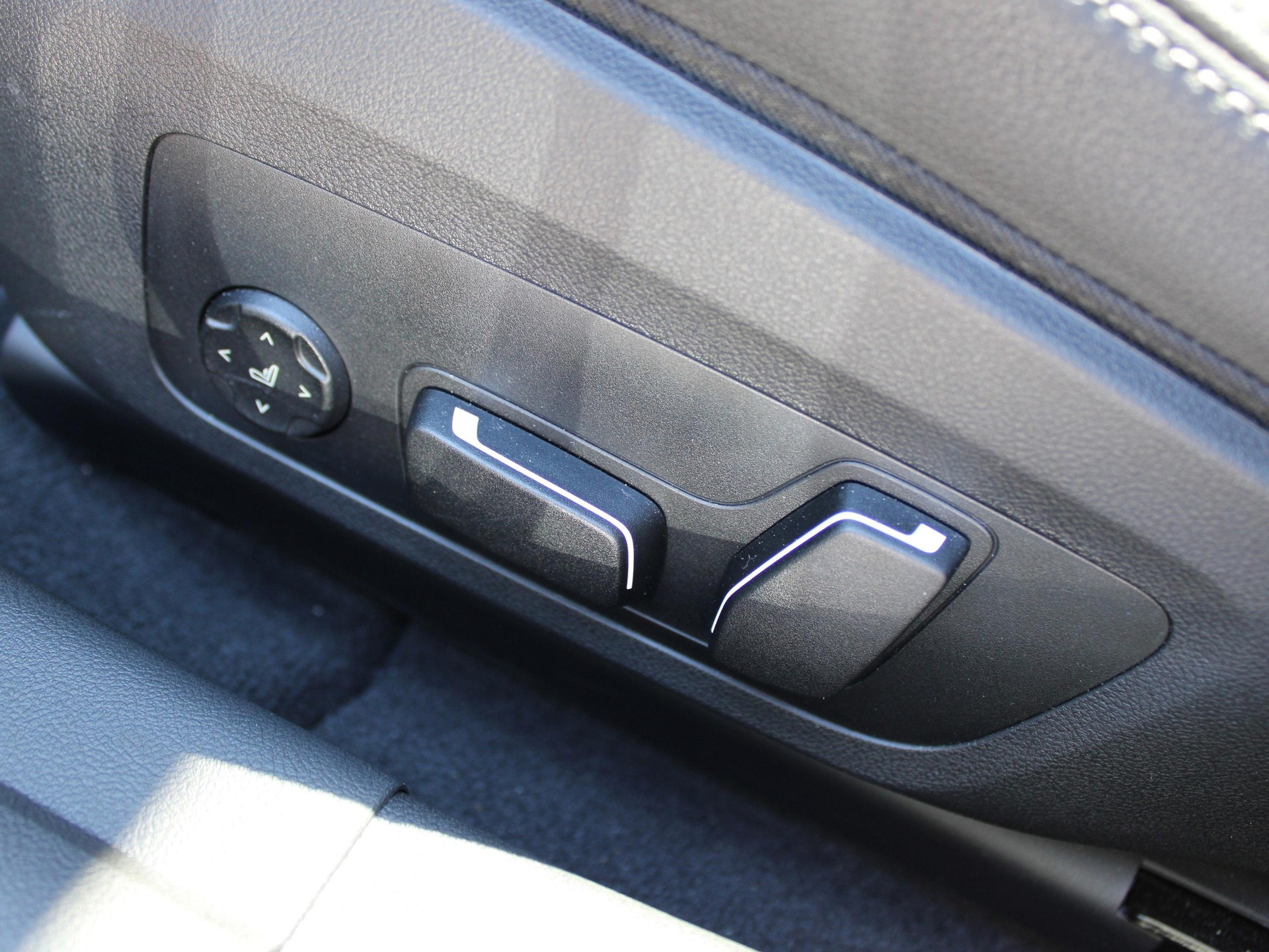BMW i4 M60 M Sport Pro-image-16