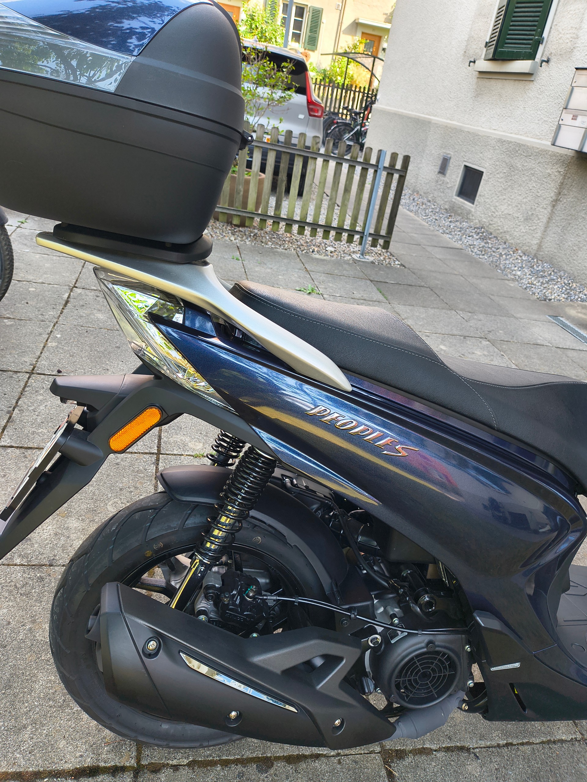 KYMCO People S 125i ABS Topcase/Windschild-image-9