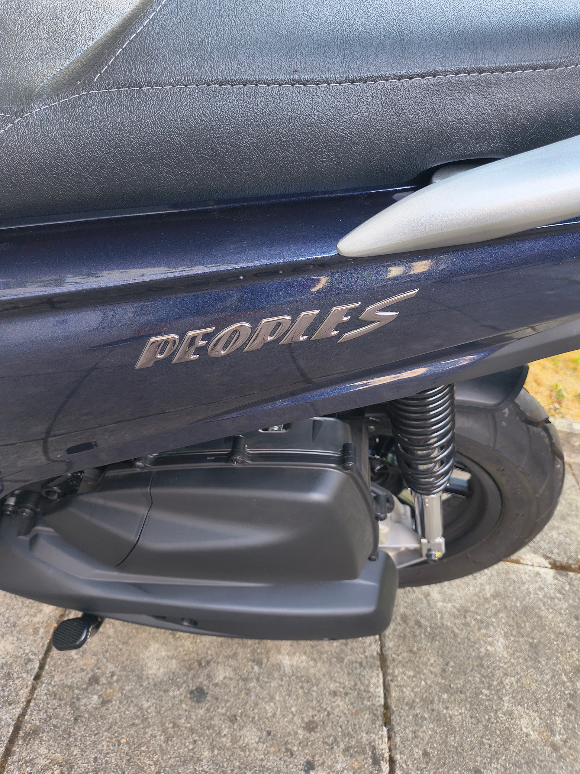 KYMCO People S 125i ABS Topcase/Windschild-image-12