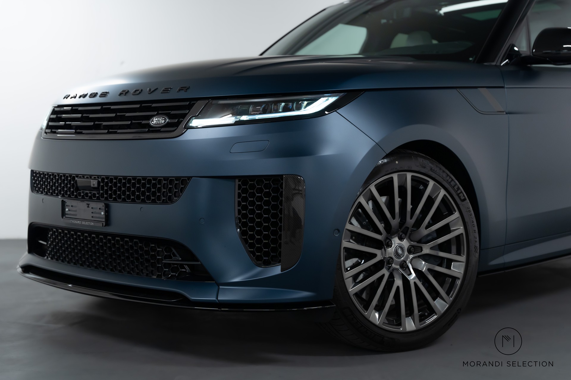 LAND ROVER Range Rover Sport 4.4 V8 SV Edition Two-showroom-element-3