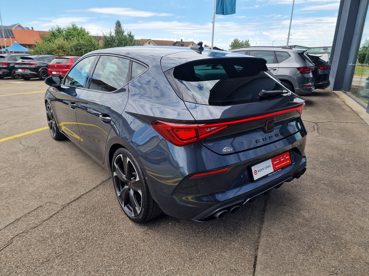 CUPRA LEON VZ 2.0 TSI DSG-showroom-element-3