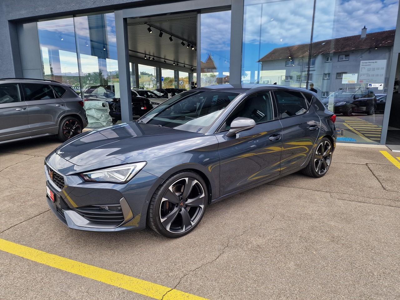 CUPRA LEON VZ 2.0 TSI DSG-showroom-element-1