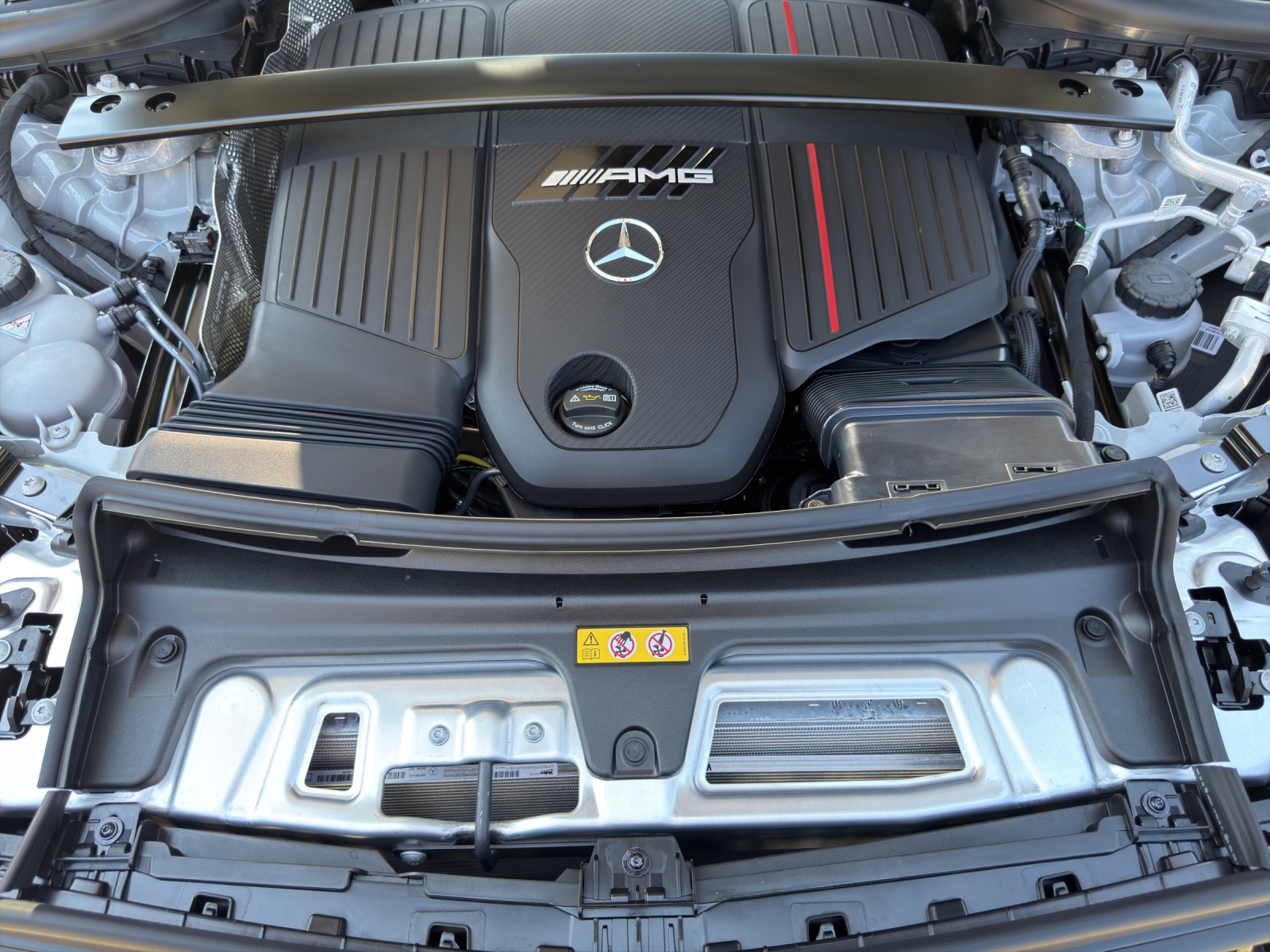 MERCEDES-BENZ GLC 53 AMG 4Matic+ 9G-Tronic-image-17