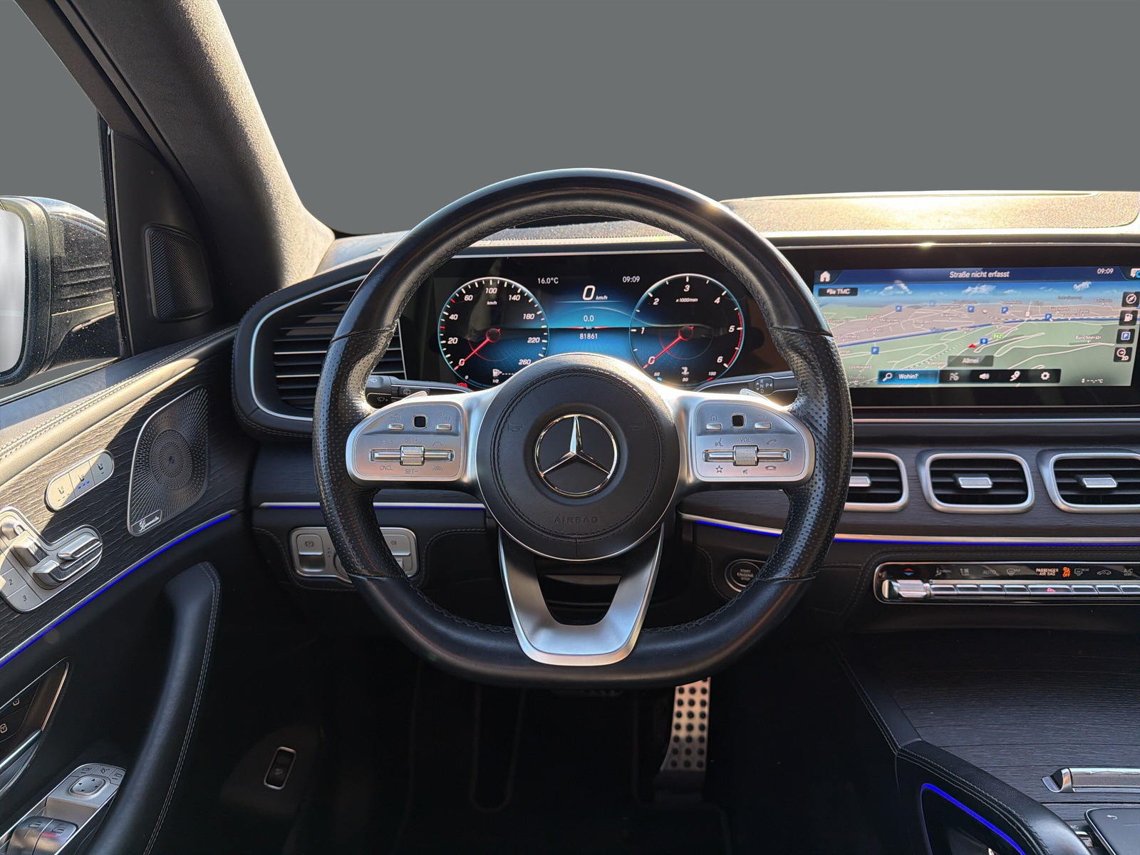 MERCEDES-BENZ GLS 400 d AMG L.4M-image-9