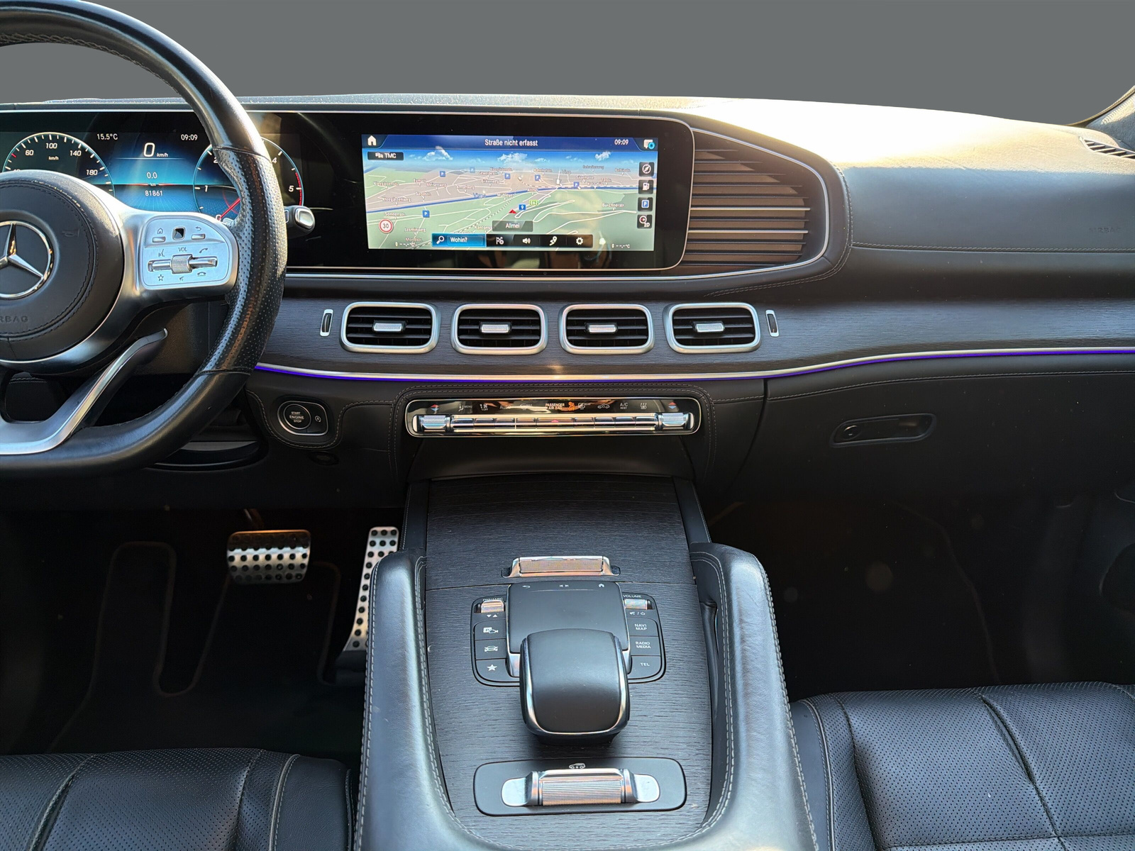 MERCEDES-BENZ GLS 400 d AMG L.4M-image-14