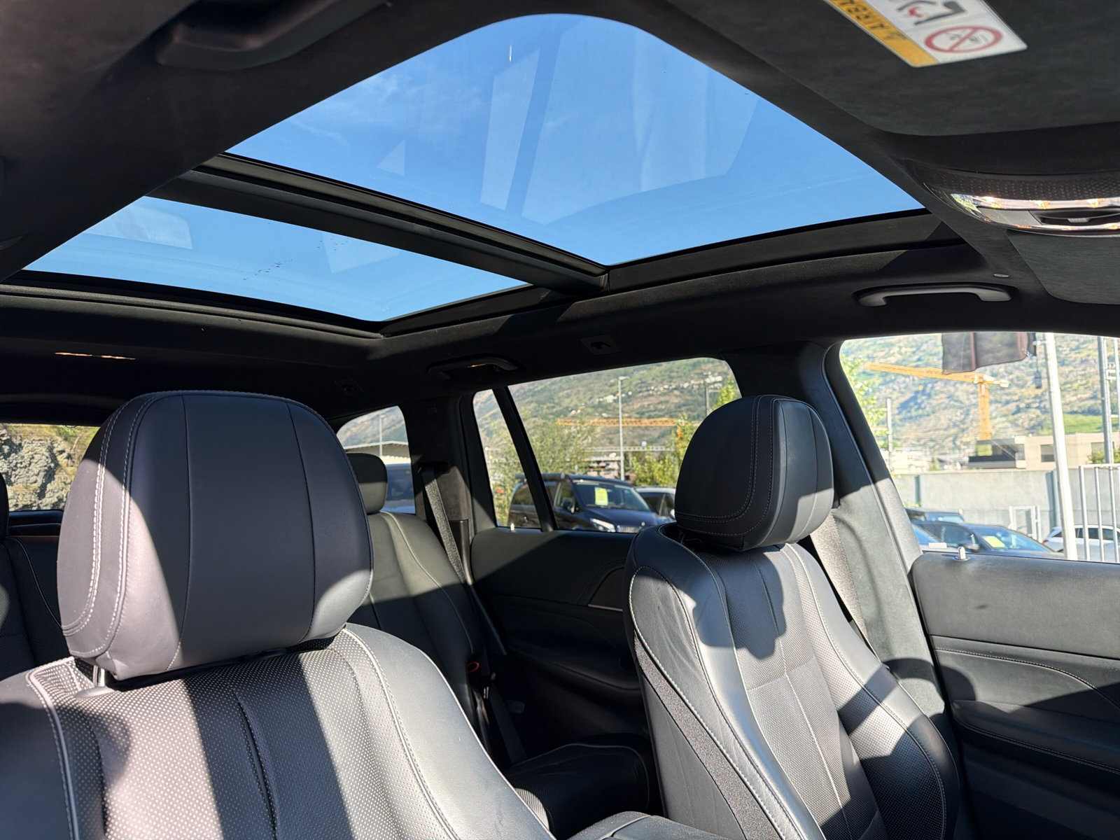 MERCEDES-BENZ GLS 400 d AMG L.4M-image-21