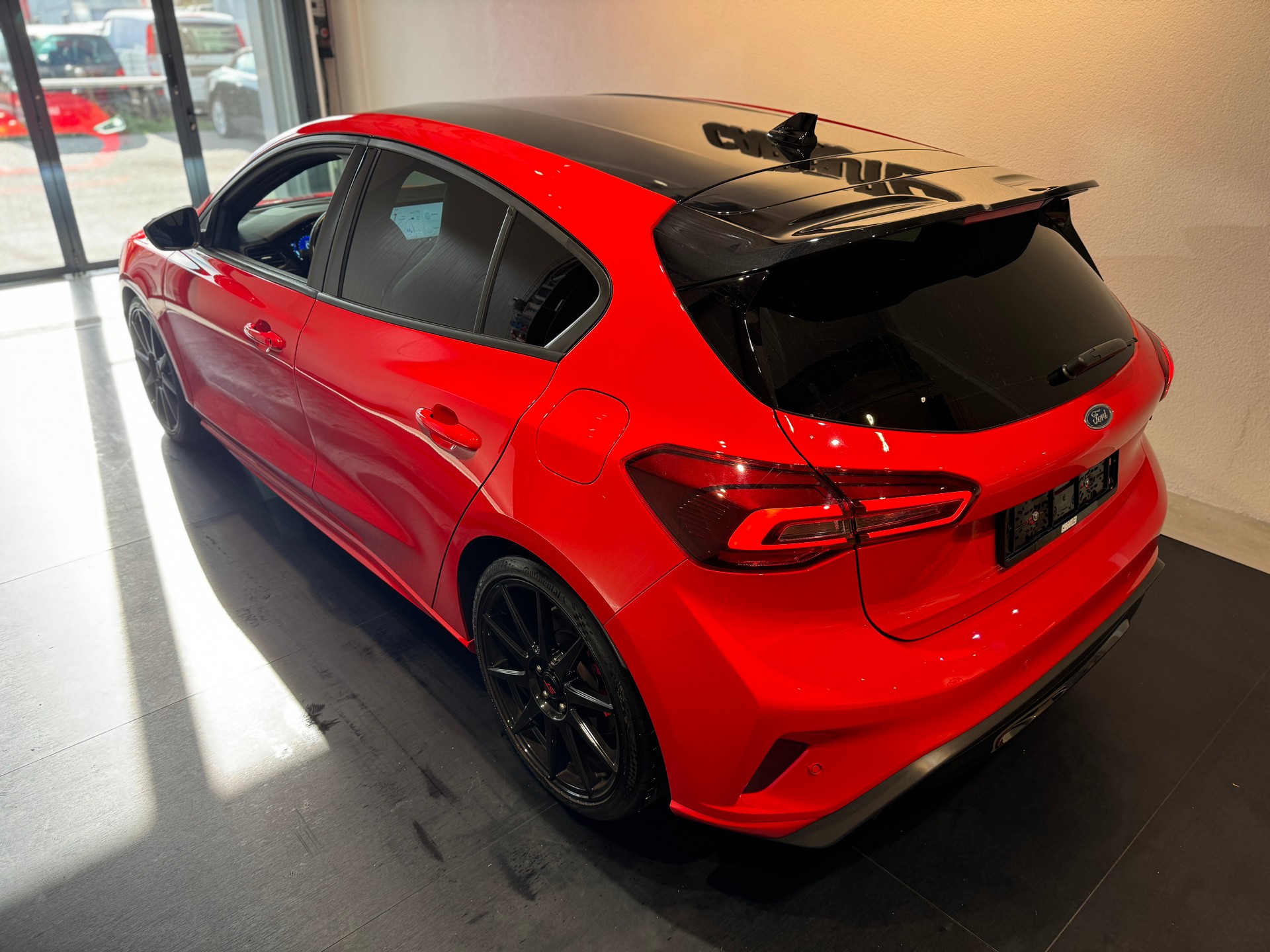 FORD Focus 2.3 ST X TRACK PACK - RACE RED 🚀 🏎️-image-13