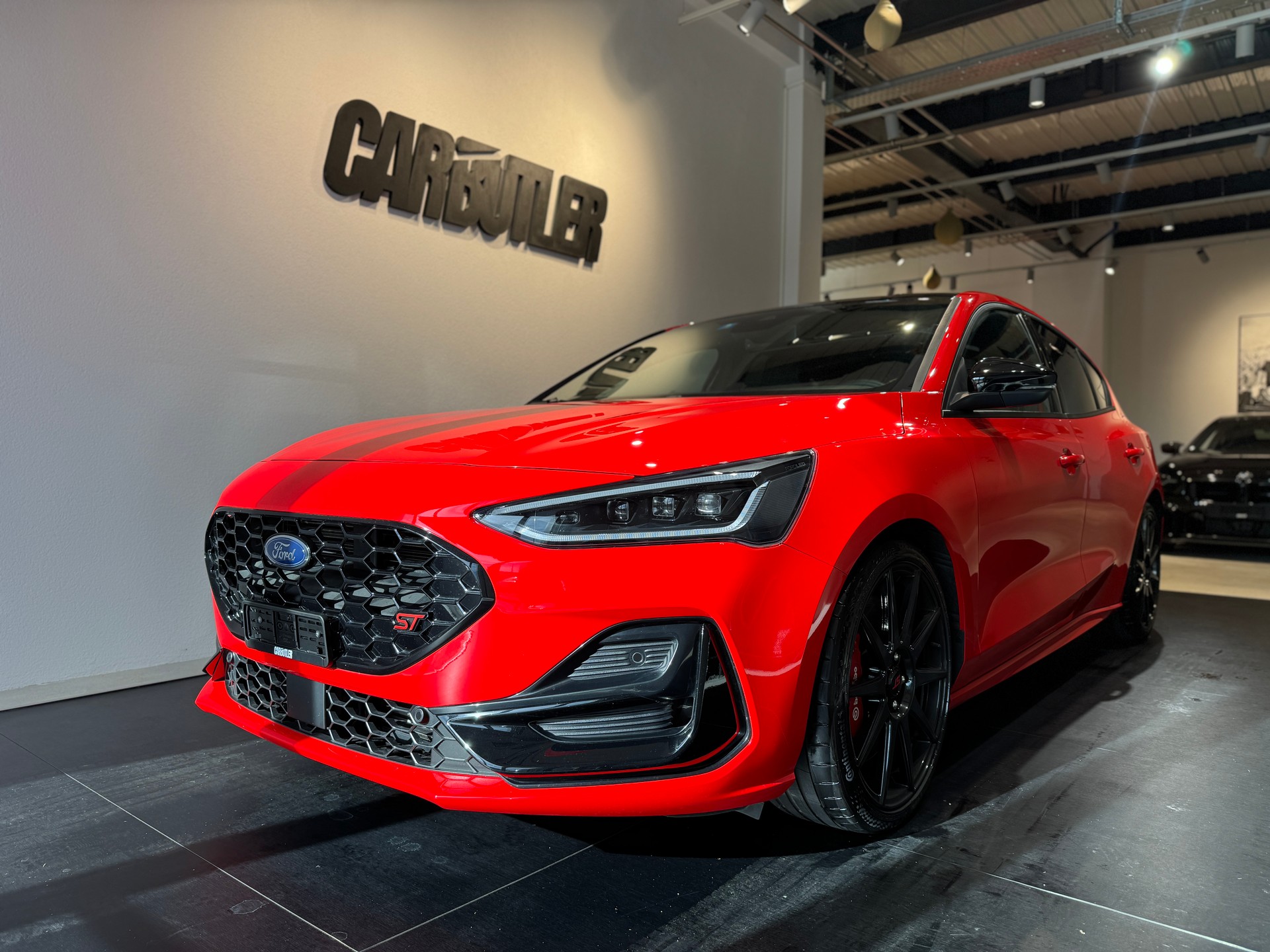 FORD Focus 2.3 ST X TRACK PACK - RACE RED 🚀 🏎️-image-3