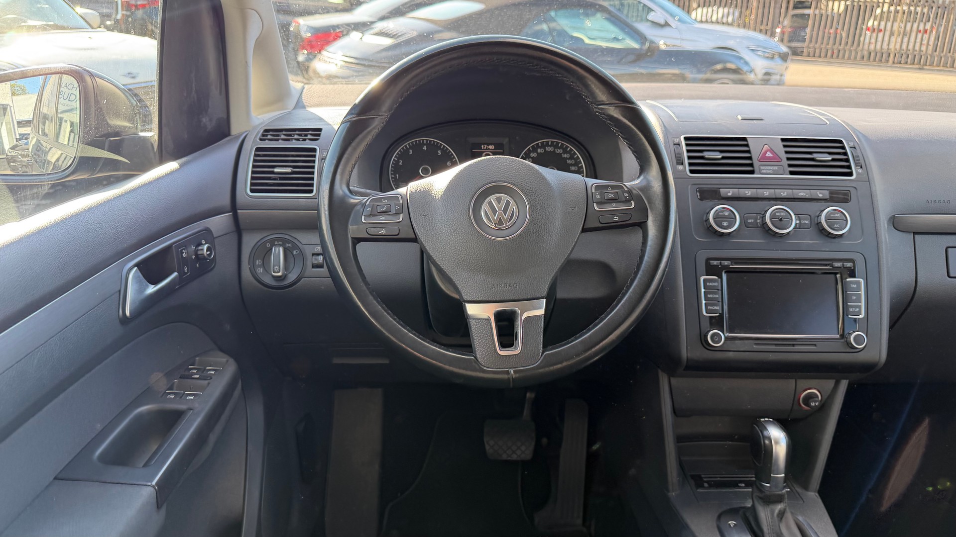 VW Touran 1.4 TSI Comfortline DSG-image-8