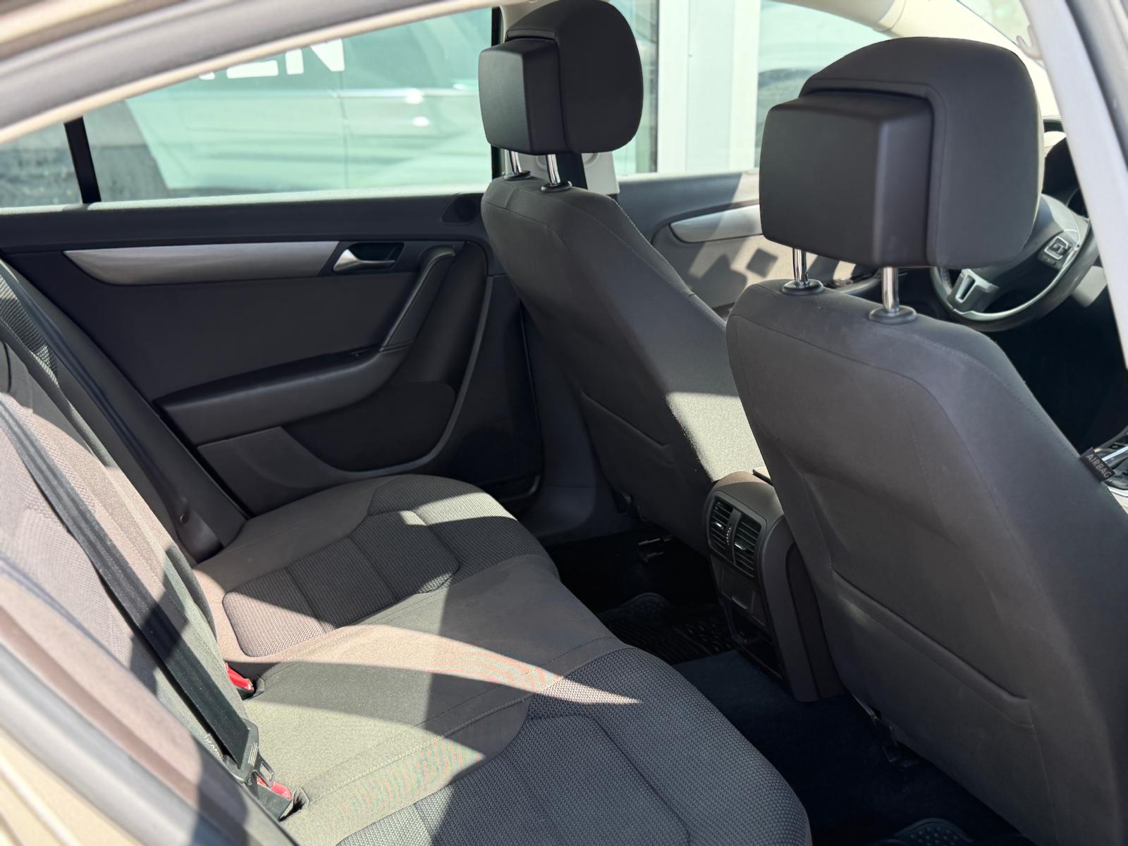 VW Passat Variant 2.0 TSI Comfortline-image-15