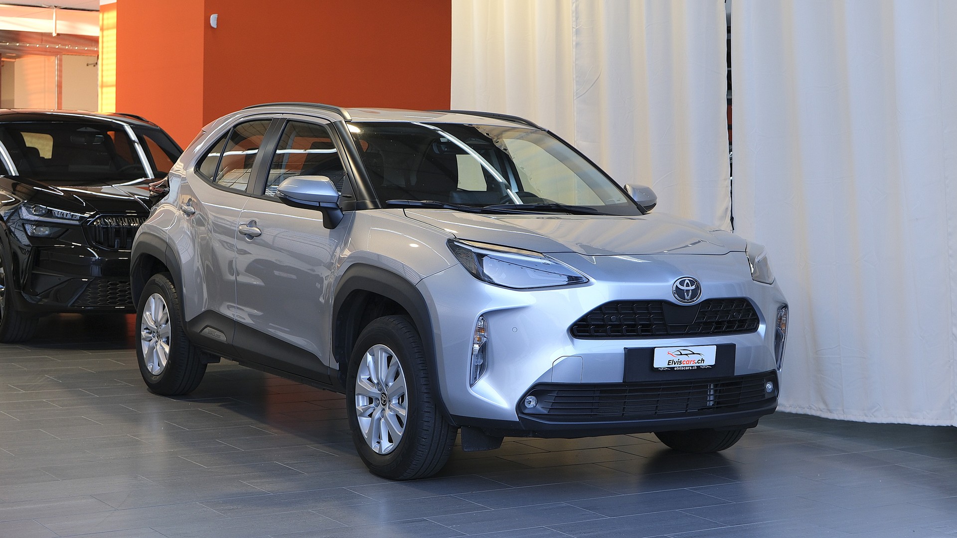 TOYOTA Yaris Cross 1.5 Trend e-CVT-showroom-element-1