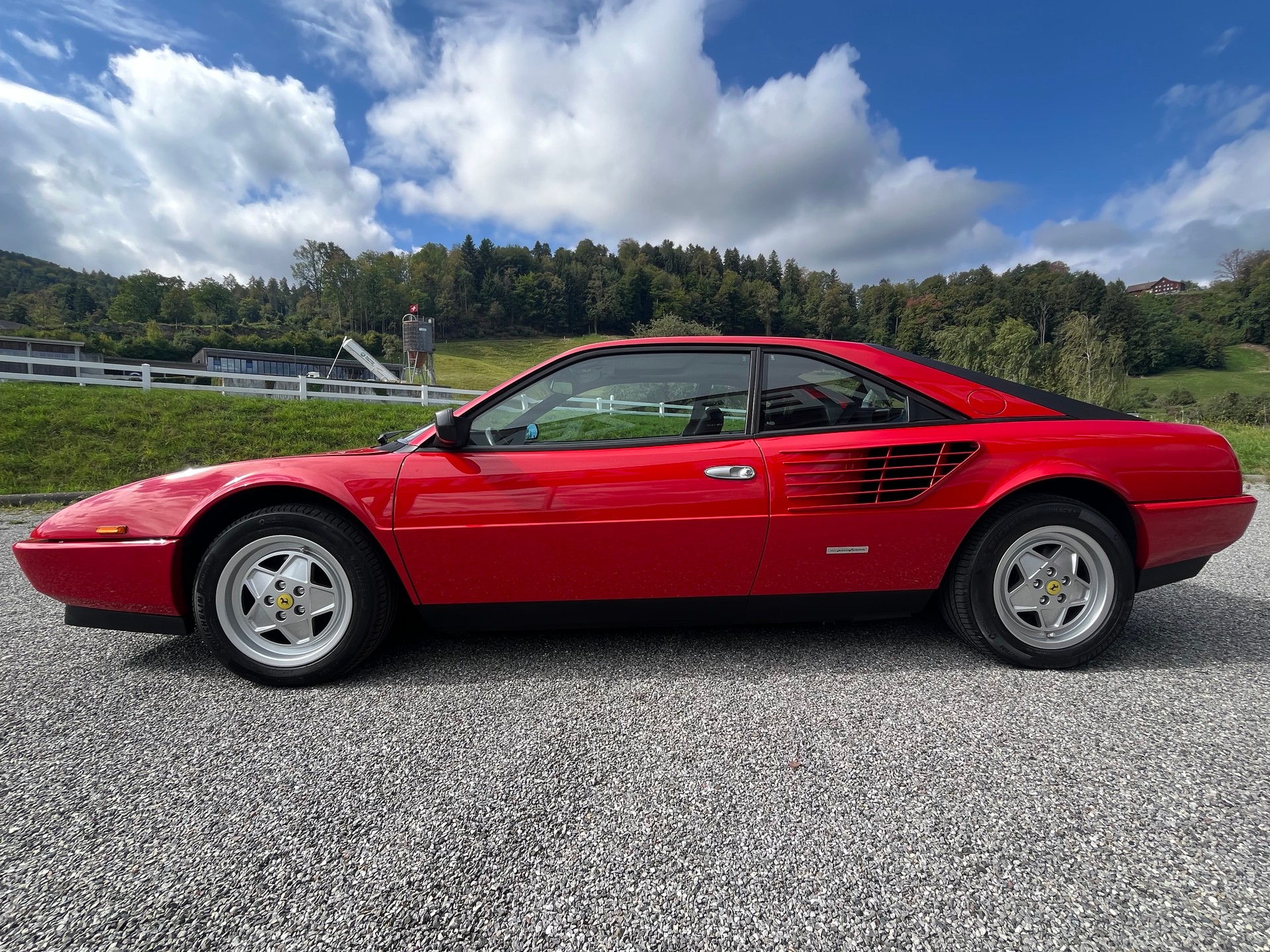 FERRARI Mondial Coupé 3.2 QV-showroom-element-1