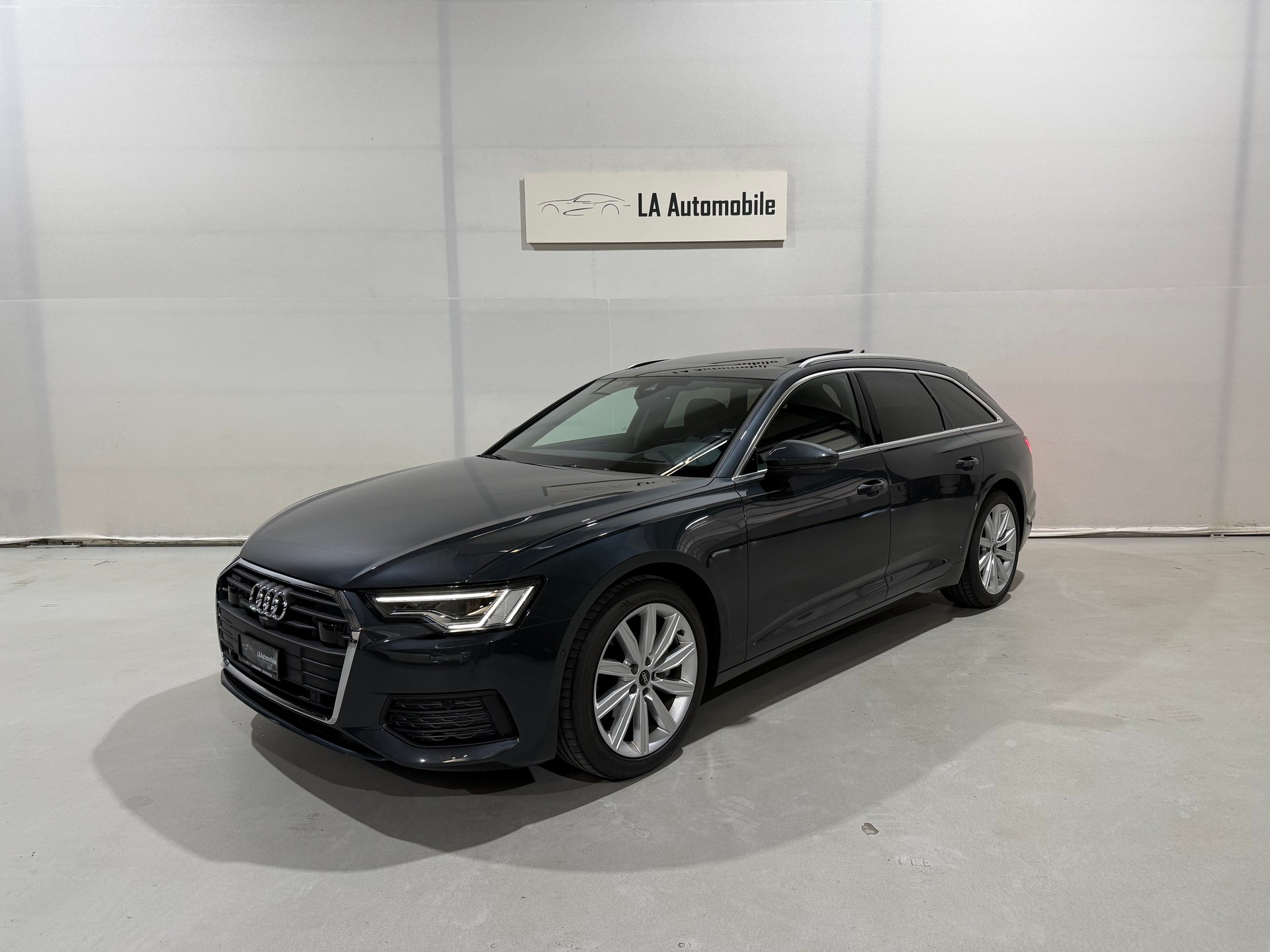 AUDI A6 Avant 40 TDI Attraction quattro S-tronic AHK (CH)