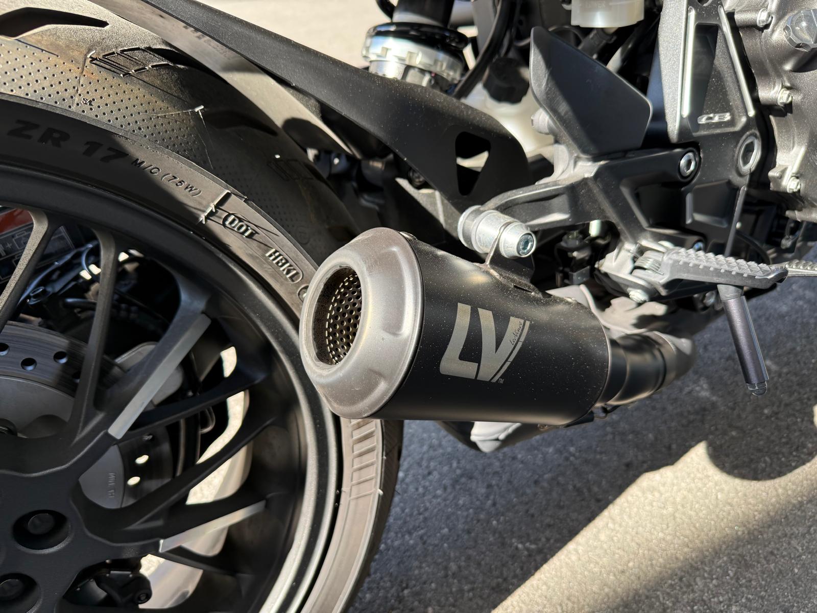 HONDA CB 1000 R Black Edition-image-11