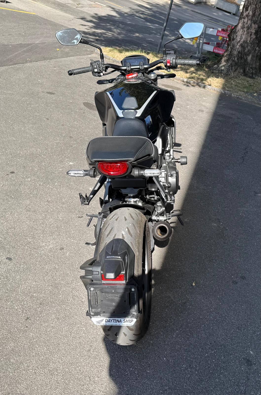 HONDA CB 1000 R Black Edition-image-8