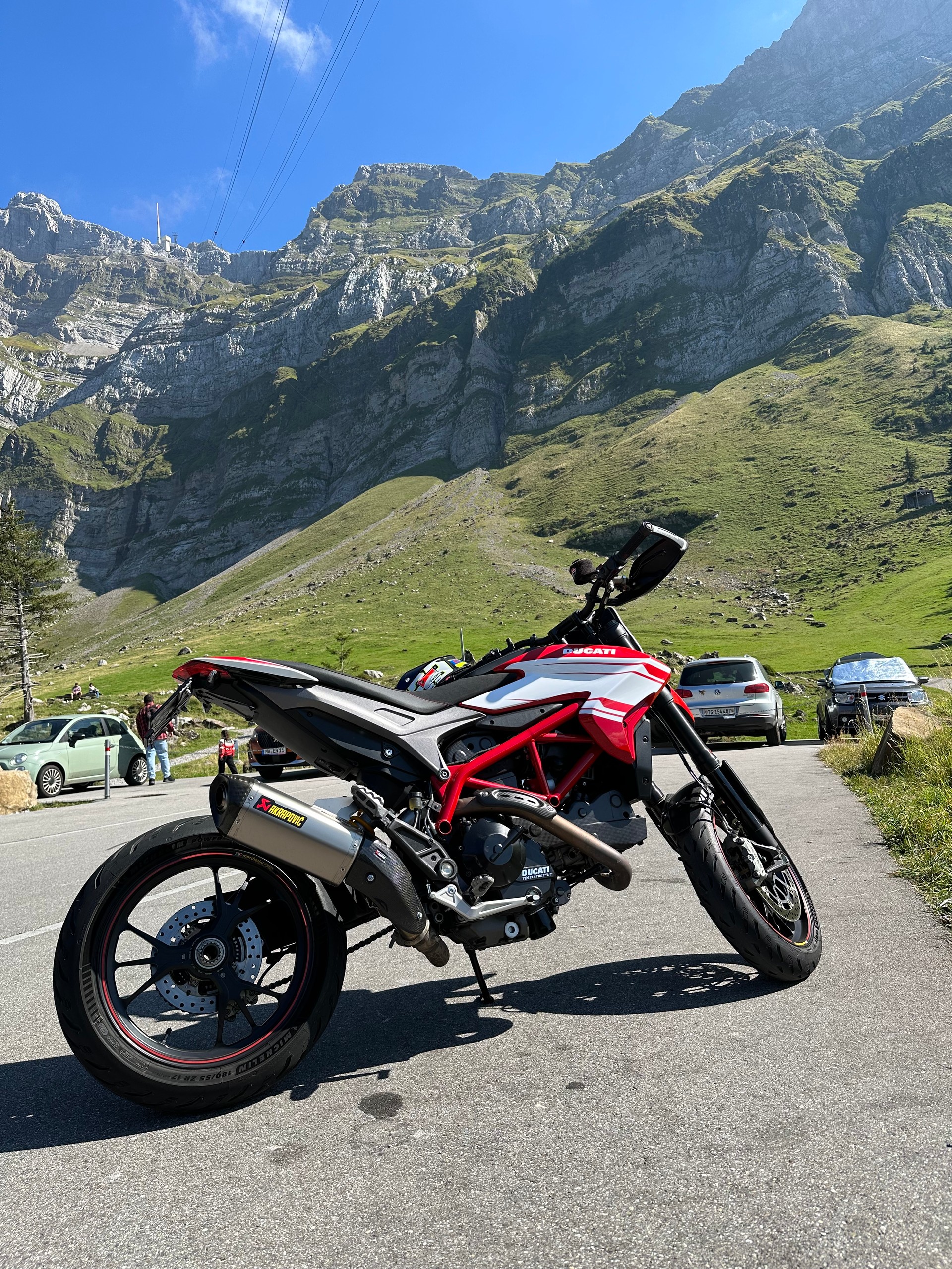 DUCATI Hypermotard 821 SP-image-2