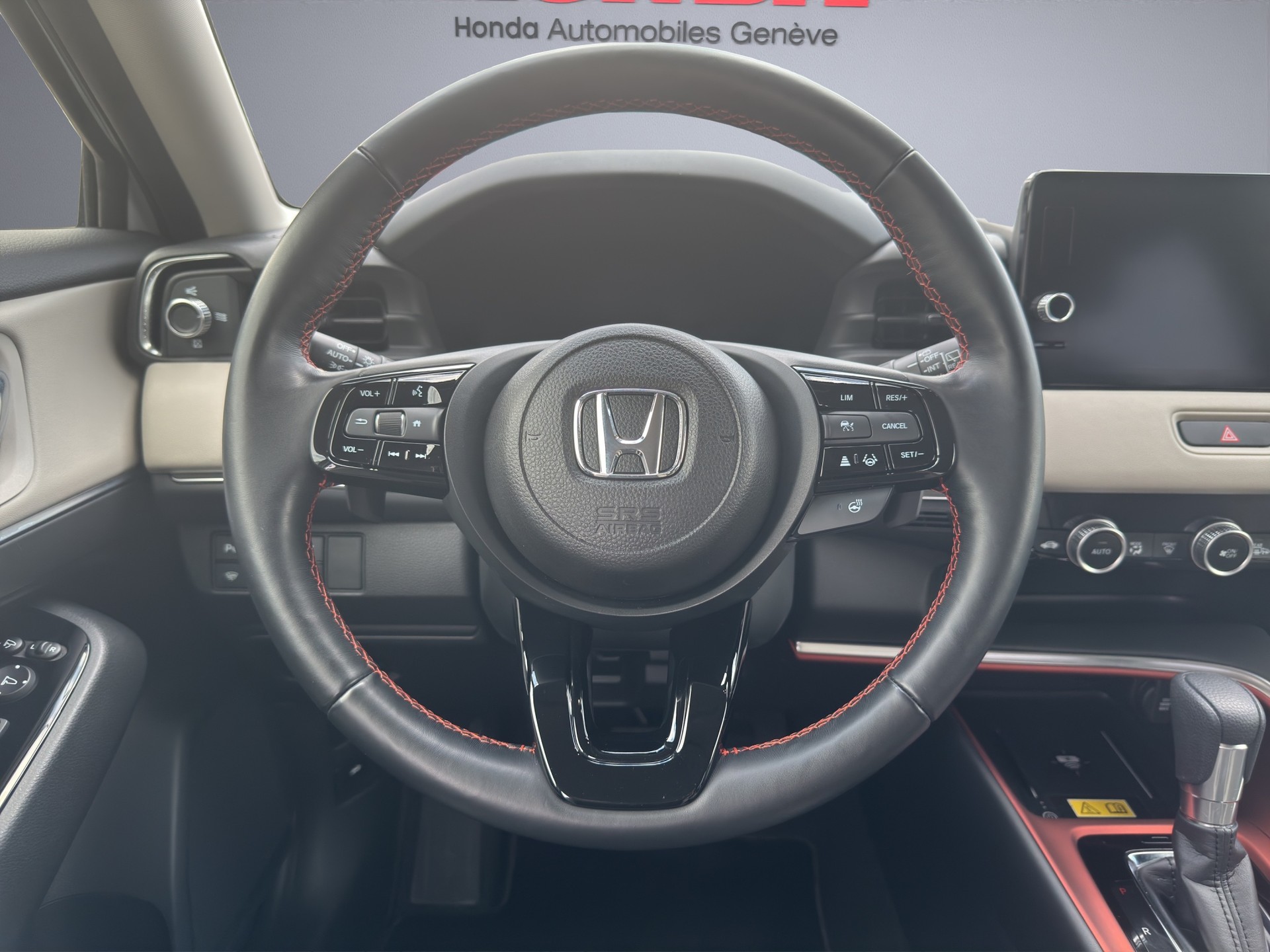 HONDA HR-V 1.5 i-MMD Advance Style-image-8