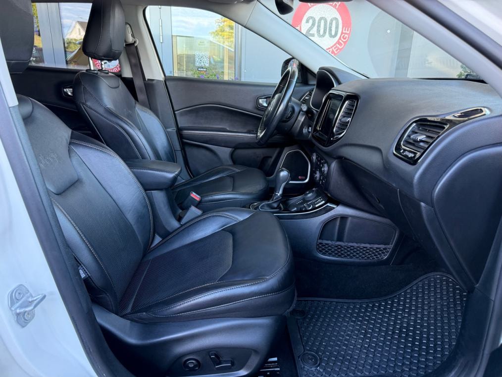 JEEP Compass 1.4 Turbo Limited AWD 9ATX-image-9