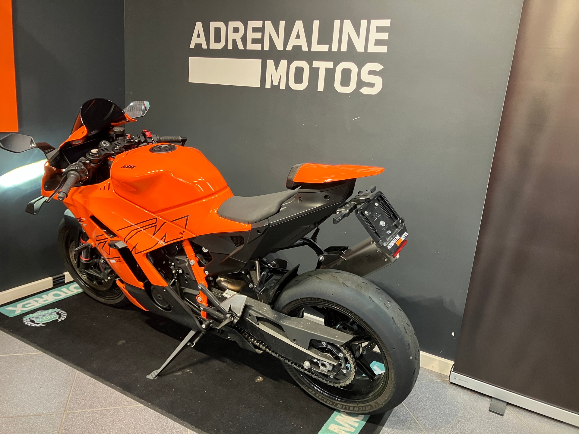 KTM 990 RC R-image-4