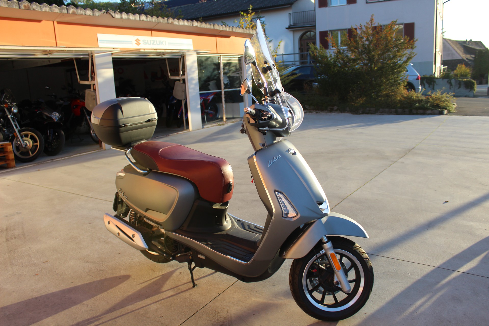 KYMCO Like 125i ABS Topcase & Noodoe-image-0