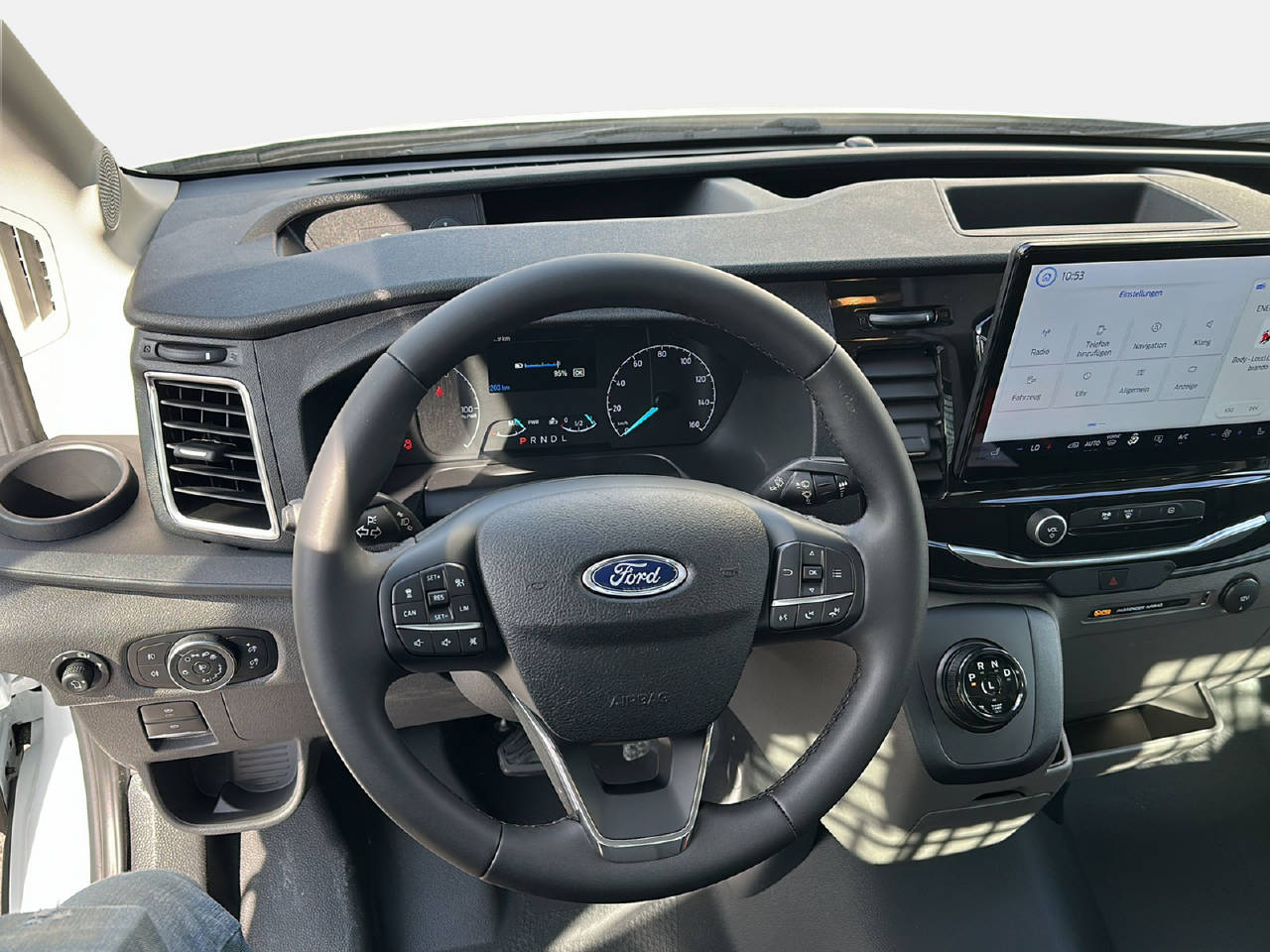 FORD E-Transit Kab.-Ch. 350 L3 67kWh Trend-image-10