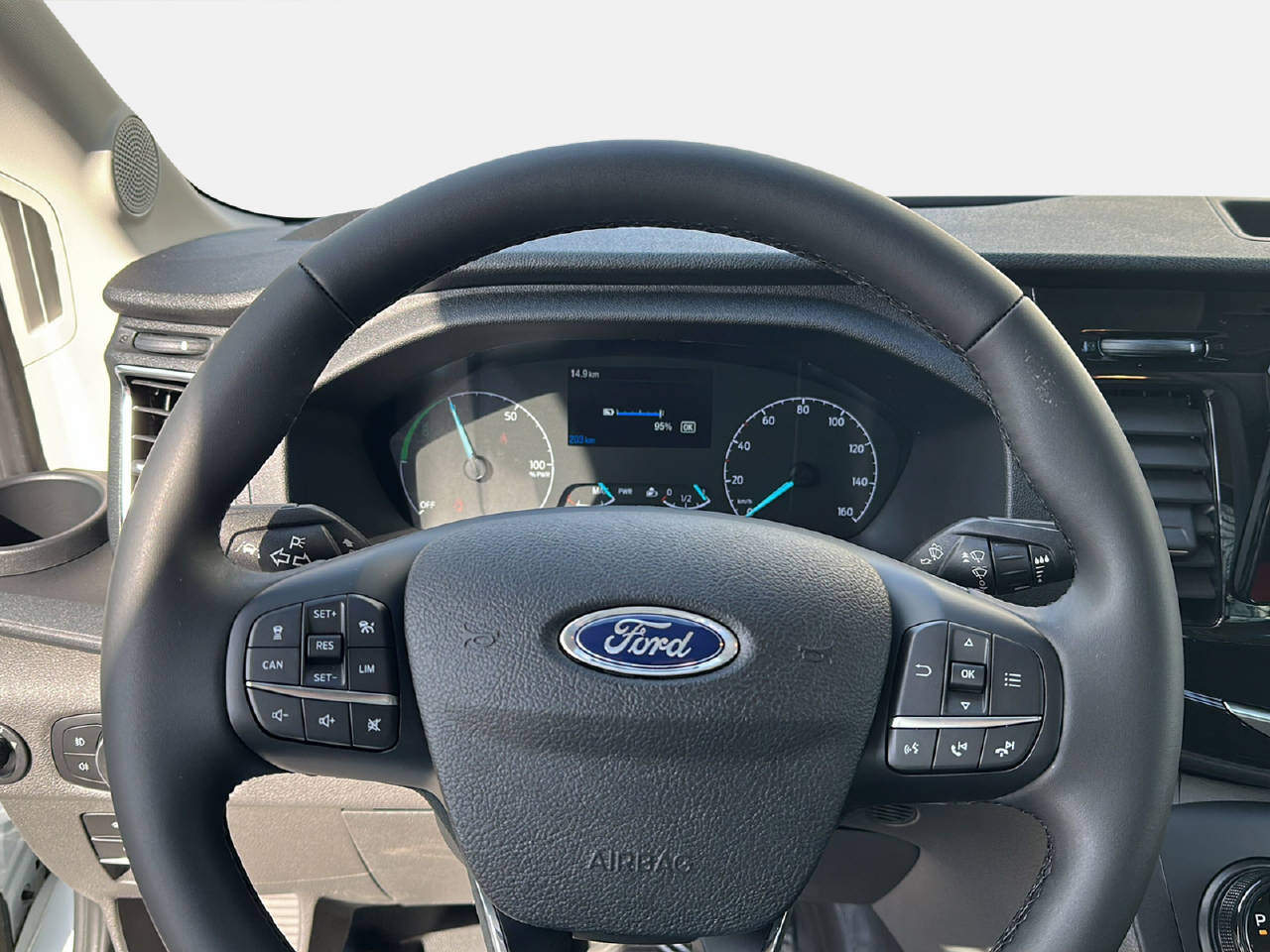 FORD E-Transit Kab.-Ch. 350 L3 67kWh Trend-image-12