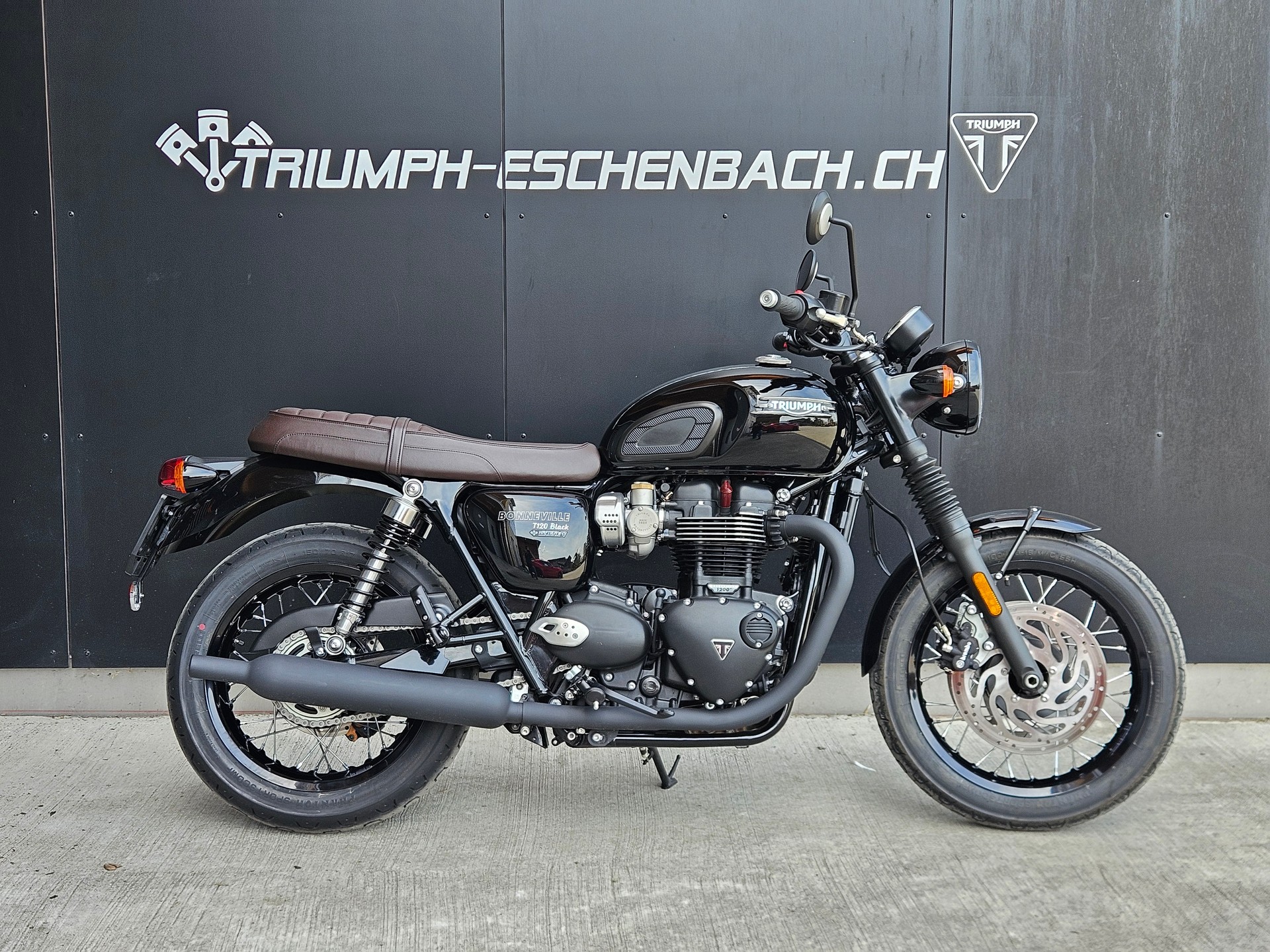 TRIUMPH Bonneville T120 Black-image-0