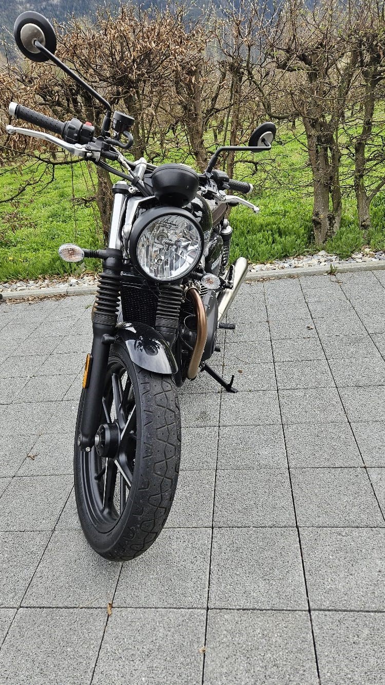 TRIUMPH Street Twin 900 i-image-5