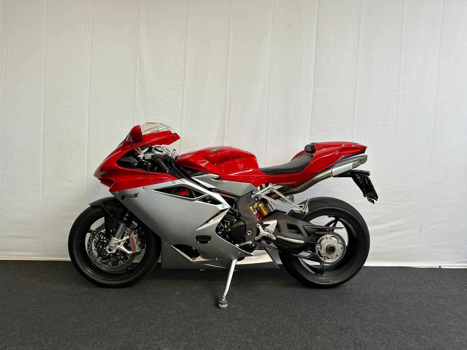 MV AGUSTA F4 1000-image-3