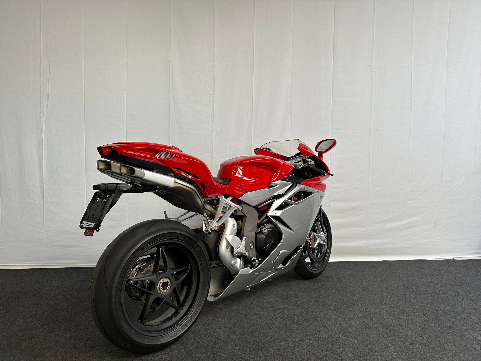 MV AGUSTA F4 1000-image-5