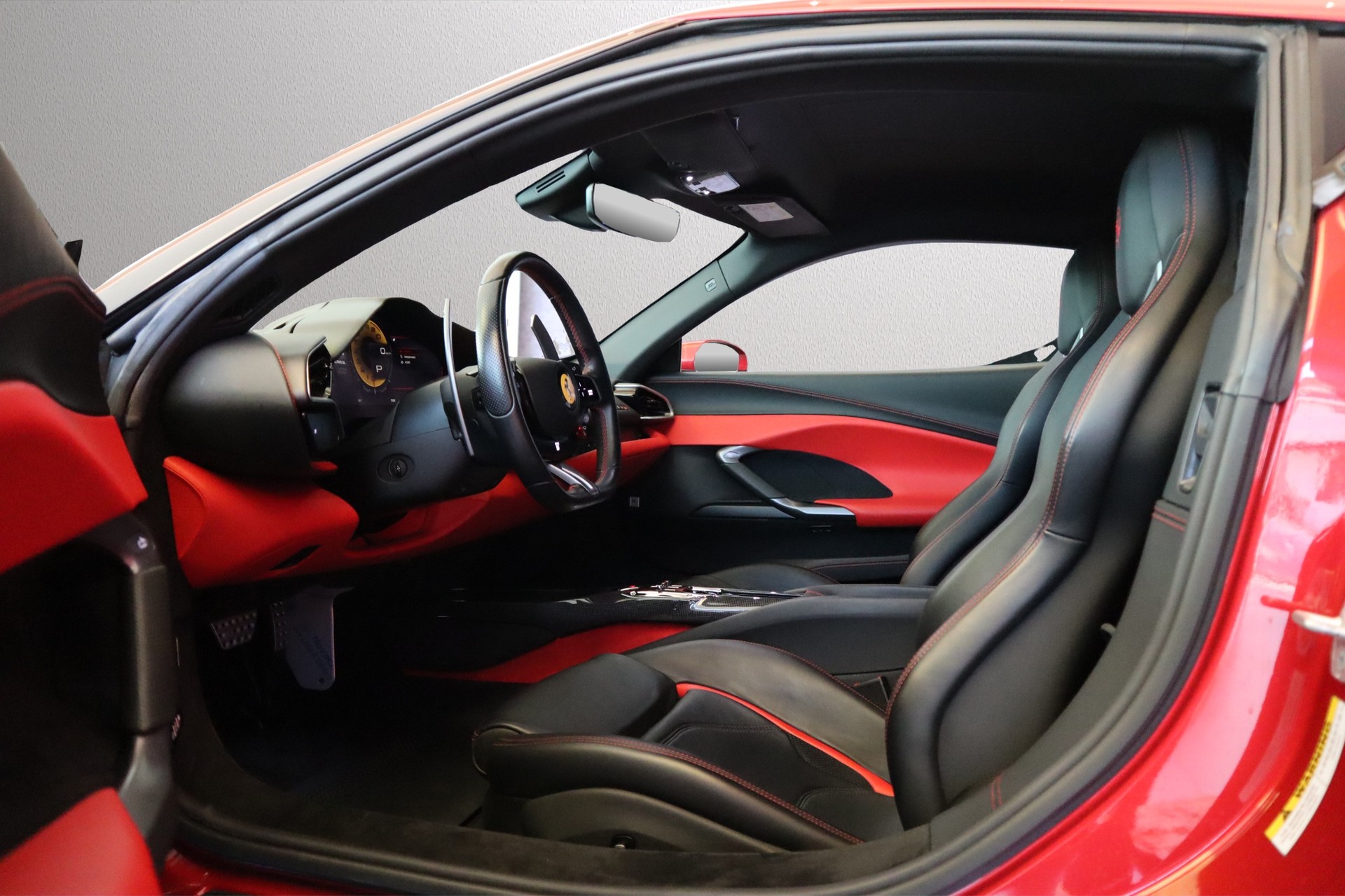 FERRARI 296 GTB-showroom-element-3