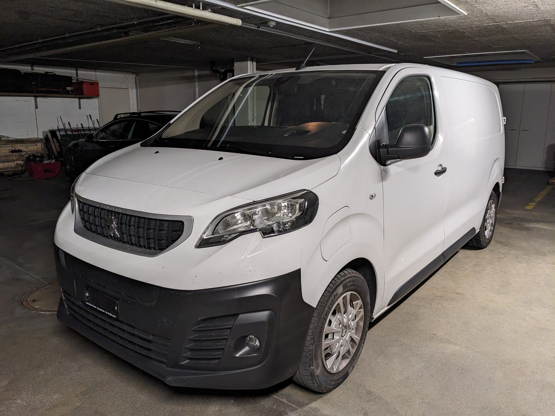 PEUGEOT E-Expert 75 KWh Premium Standard