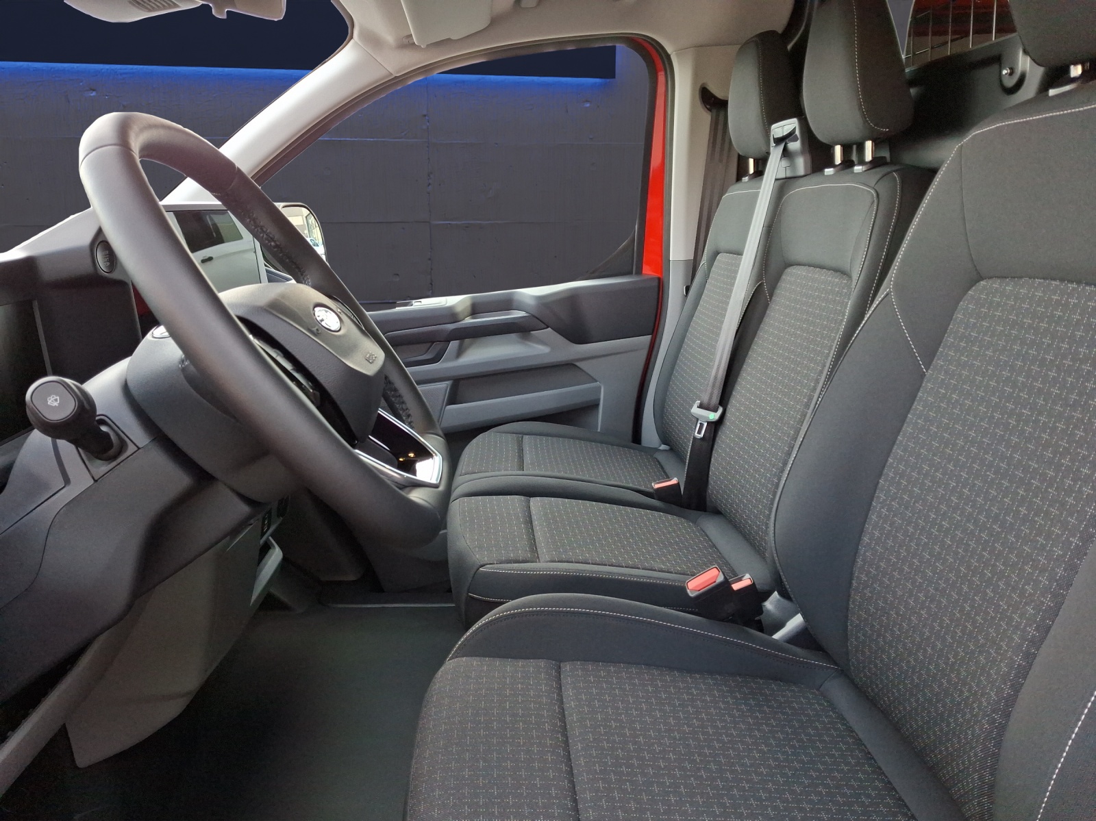 FORD Transit Custom Van 300 L1 2.0 EcoBlue 136 PS Trend-image-6