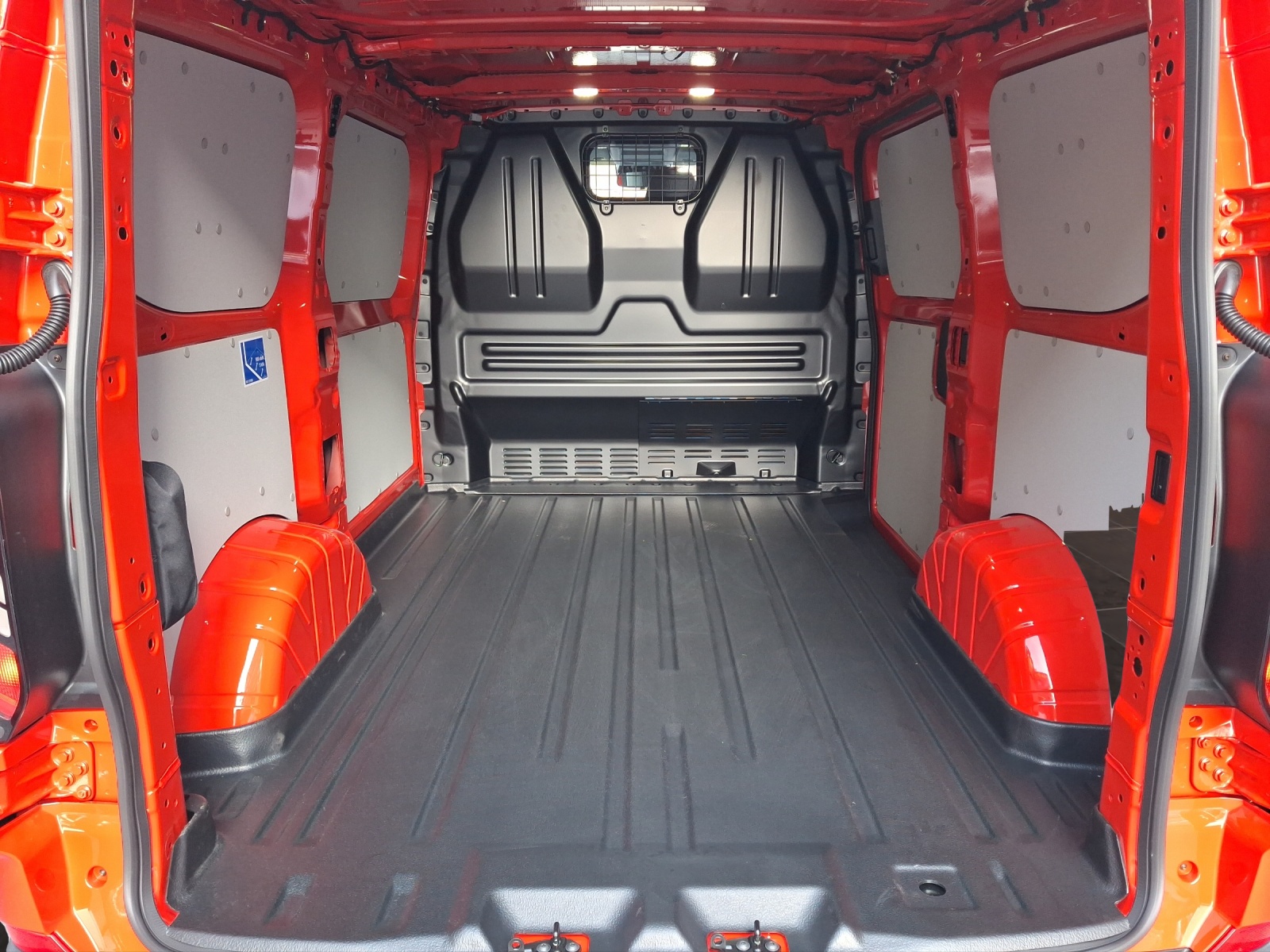 FORD Transit Custom Van 300 L1 2.0 EcoBlue 136 PS Trend-image-11