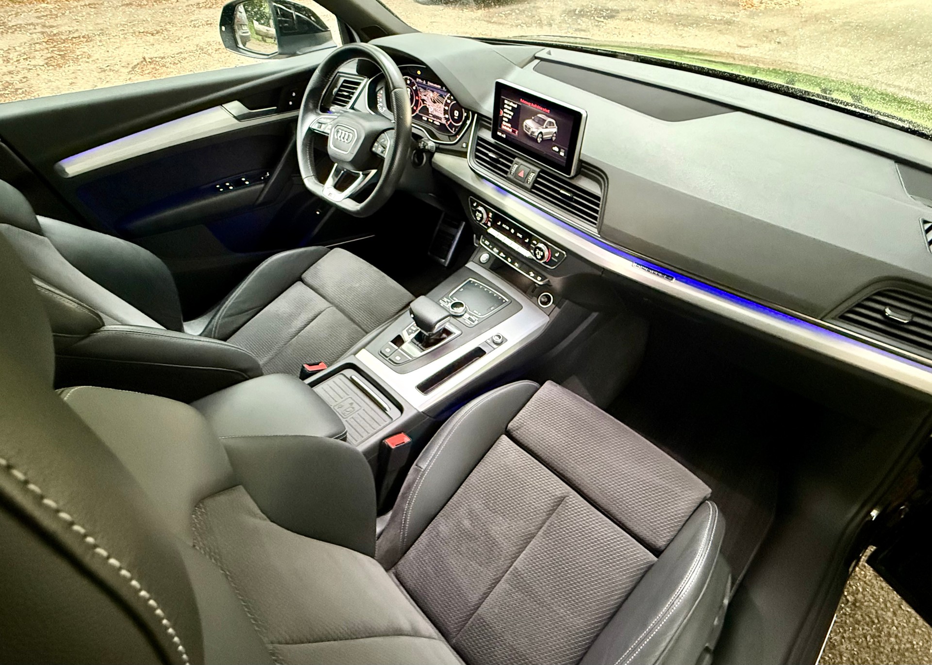 AUDI Q5 3.0 TDI sport quattro *S LINE*-image-24