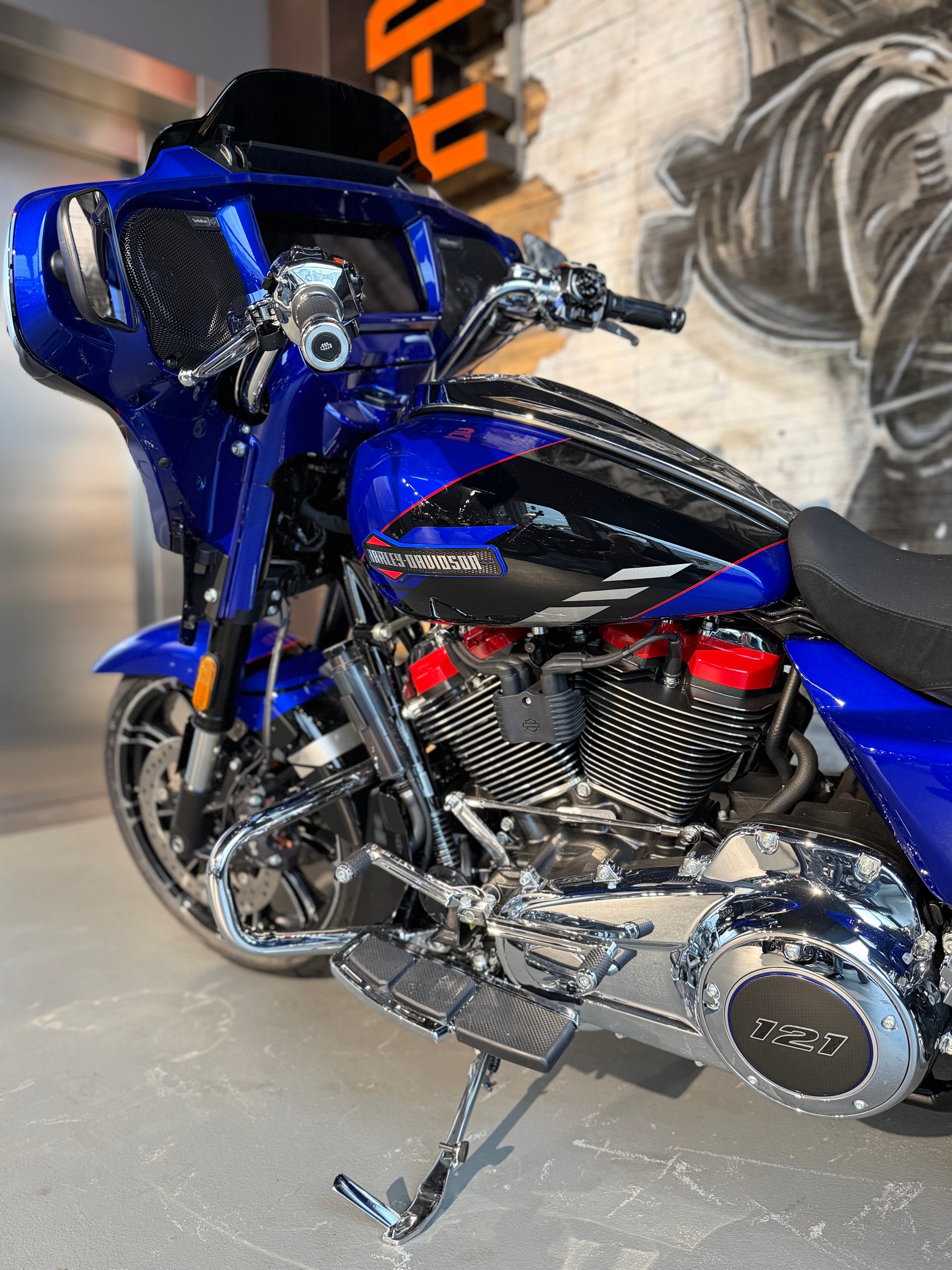 HARLEY-DAVIDSON FLHXSE Street Glide CVO 121-image-2