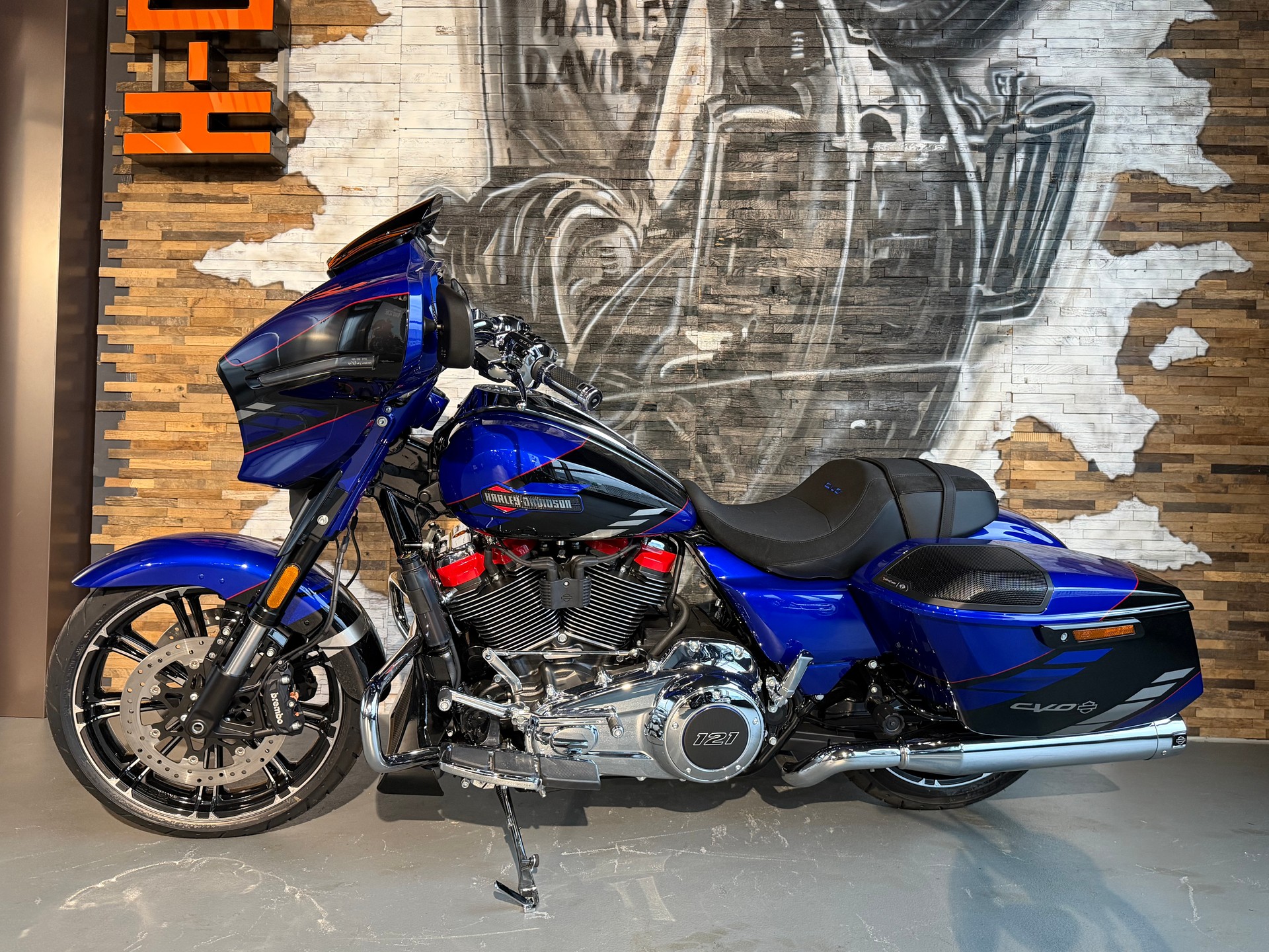 HARLEY-DAVIDSON FLHXSE Street Glide CVO 121-image-3
