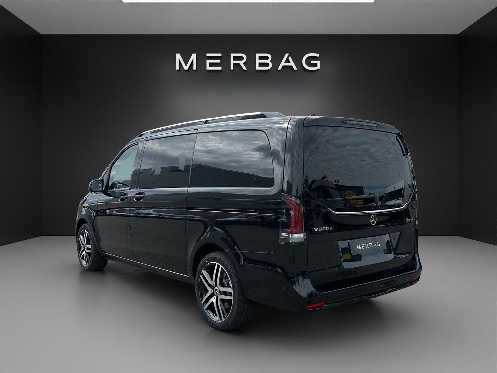 MERCEDES-BENZ V 300 d lang 4Matic 9G-Tronic-image-3