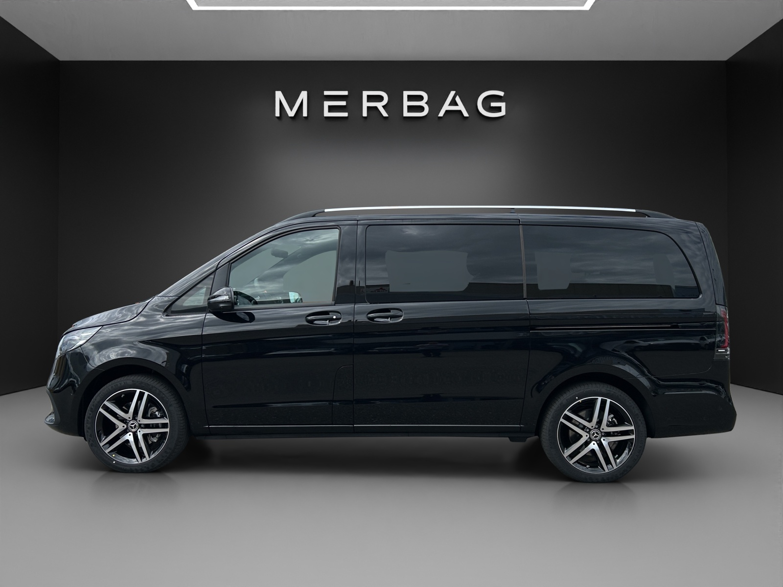 MERCEDES-BENZ V 300 d lang 4Matic 9G-Tronic-image-2