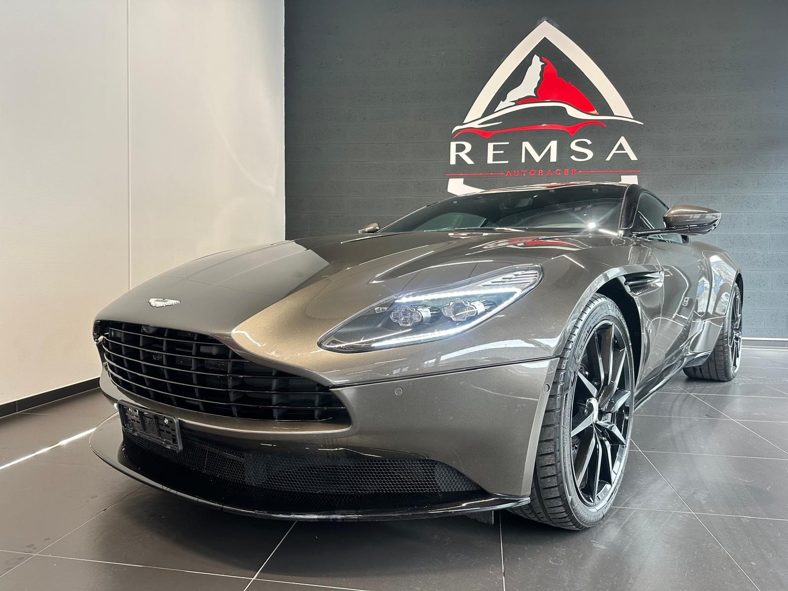 ASTON MARTIN DB11 V12 Touchtronic 3-image-1