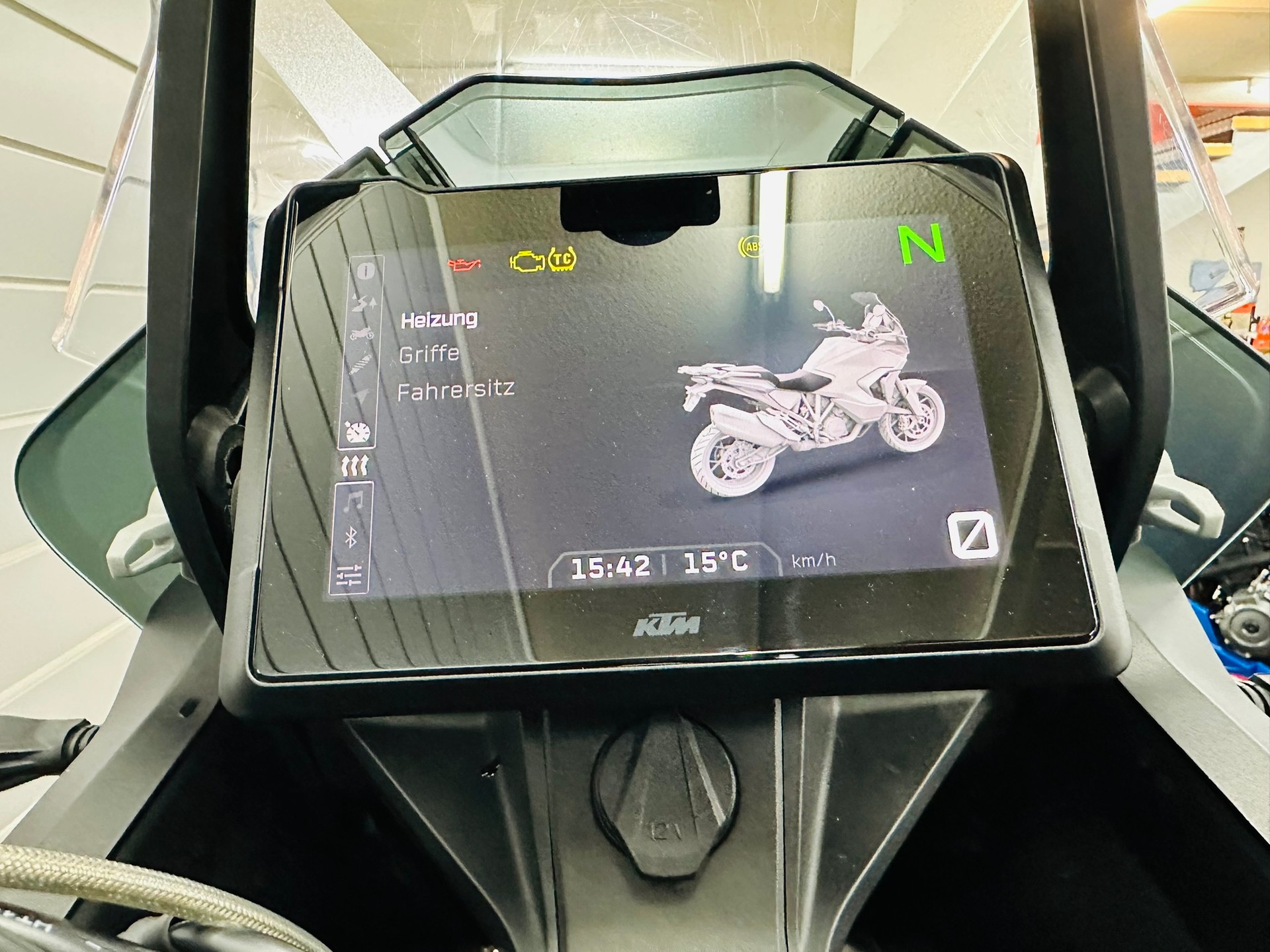 KTM 1290 Super Adventure S-image-11