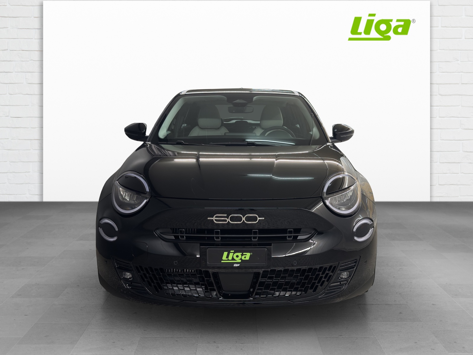 FIAT 600 1.2 Hybrid Swiss Edition-showroom-element-2