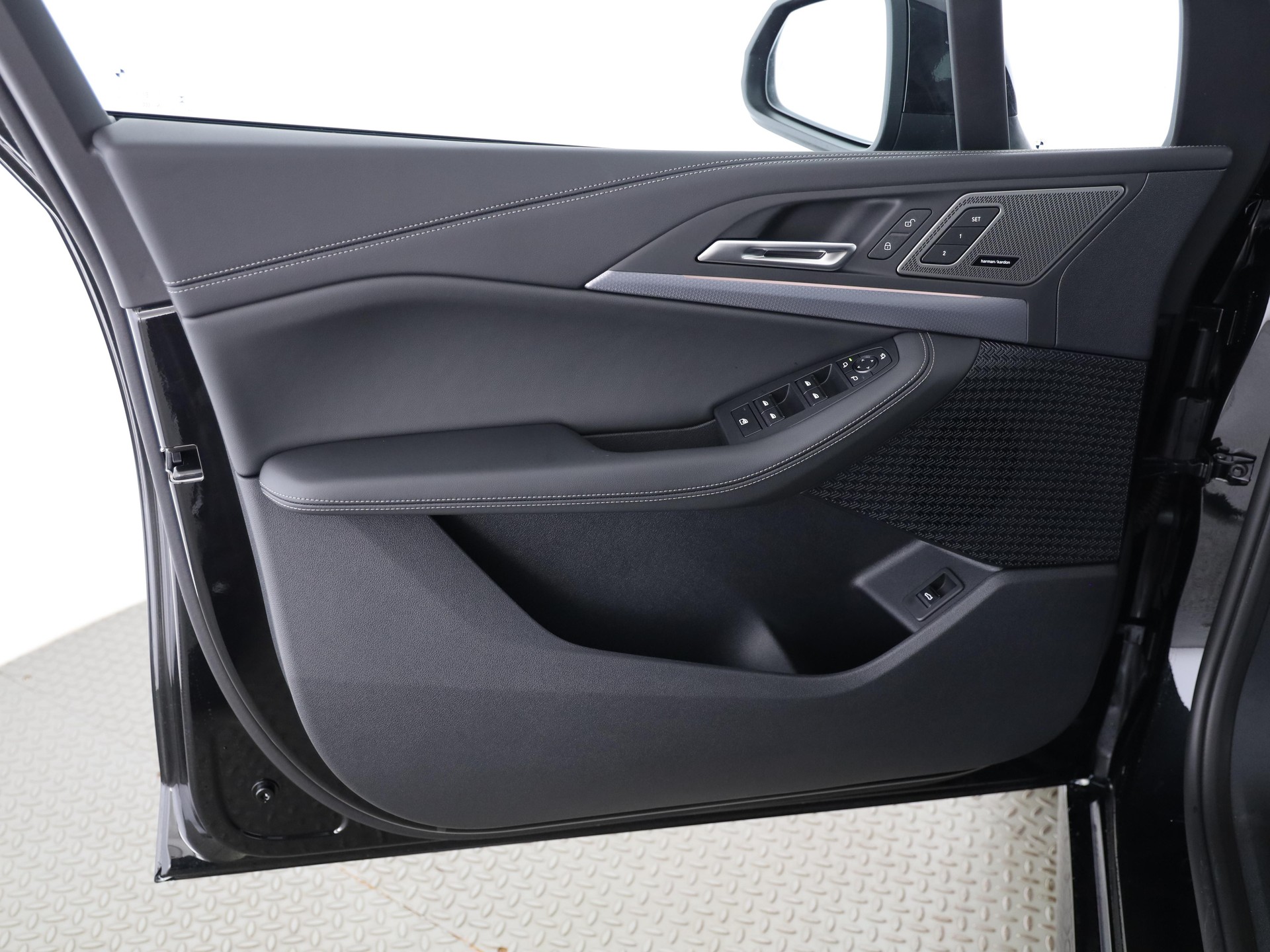 BMW 223i xDrive SDKG Active Tourer-image-9