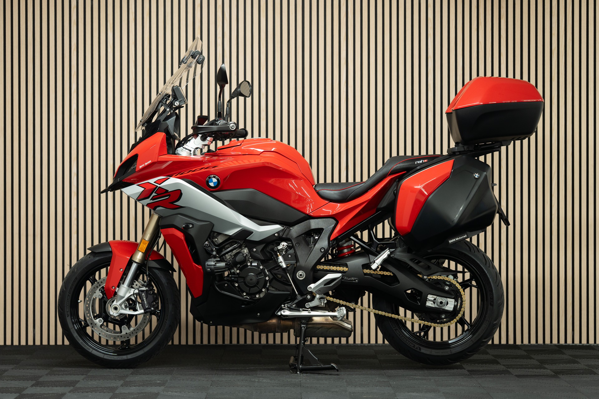 BMW S 1000 XR-image-1